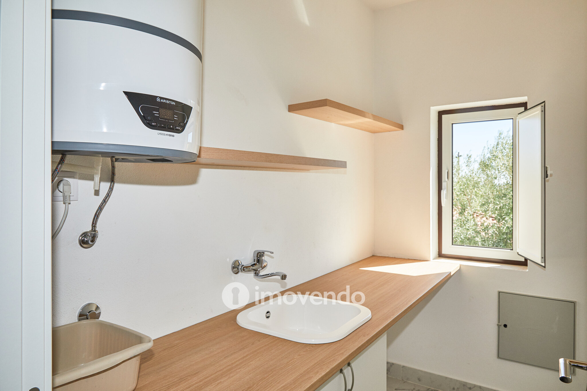 Moradia T2 totalmente remodelada, com jardim, em Reguengos de Monsaraz