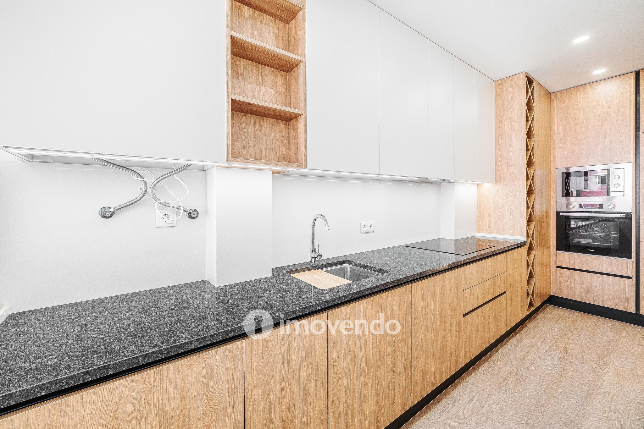 Apartamento T2 totalmente renovado e pronto a habitar, em Moscavide