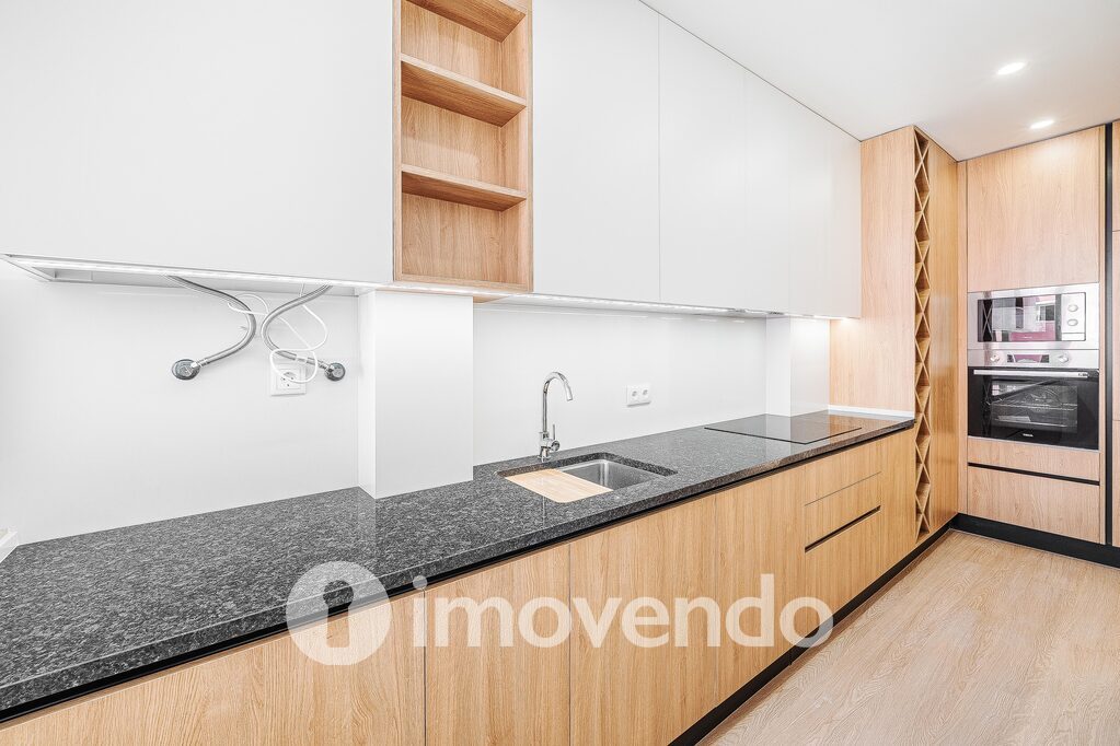 Apartamento T2 em Moscavide, Moscavide com 63 m<sup>2</sup> por 398.000