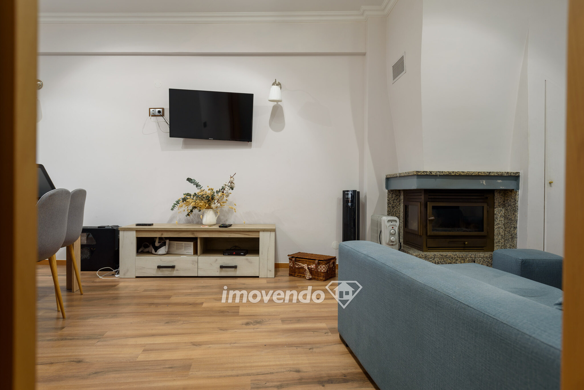 Apartamento T3 Duplex, totalmente remodelado, em Vila Nova de Gaia