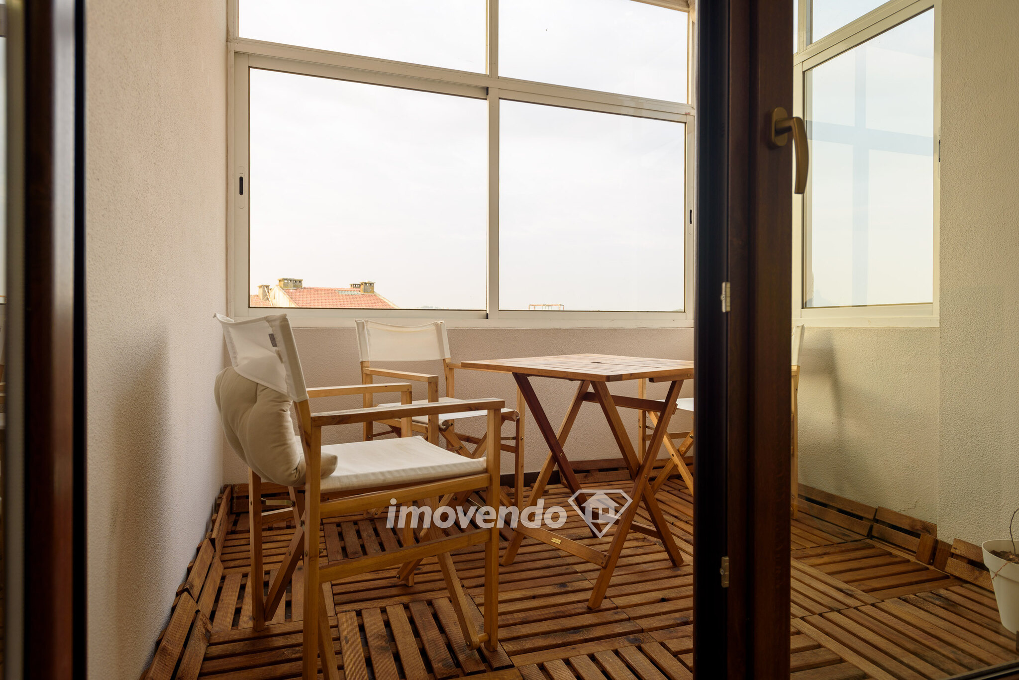 Apartamento T3 Duplex, totalmente remodelado, em Vila Nova de Gaia