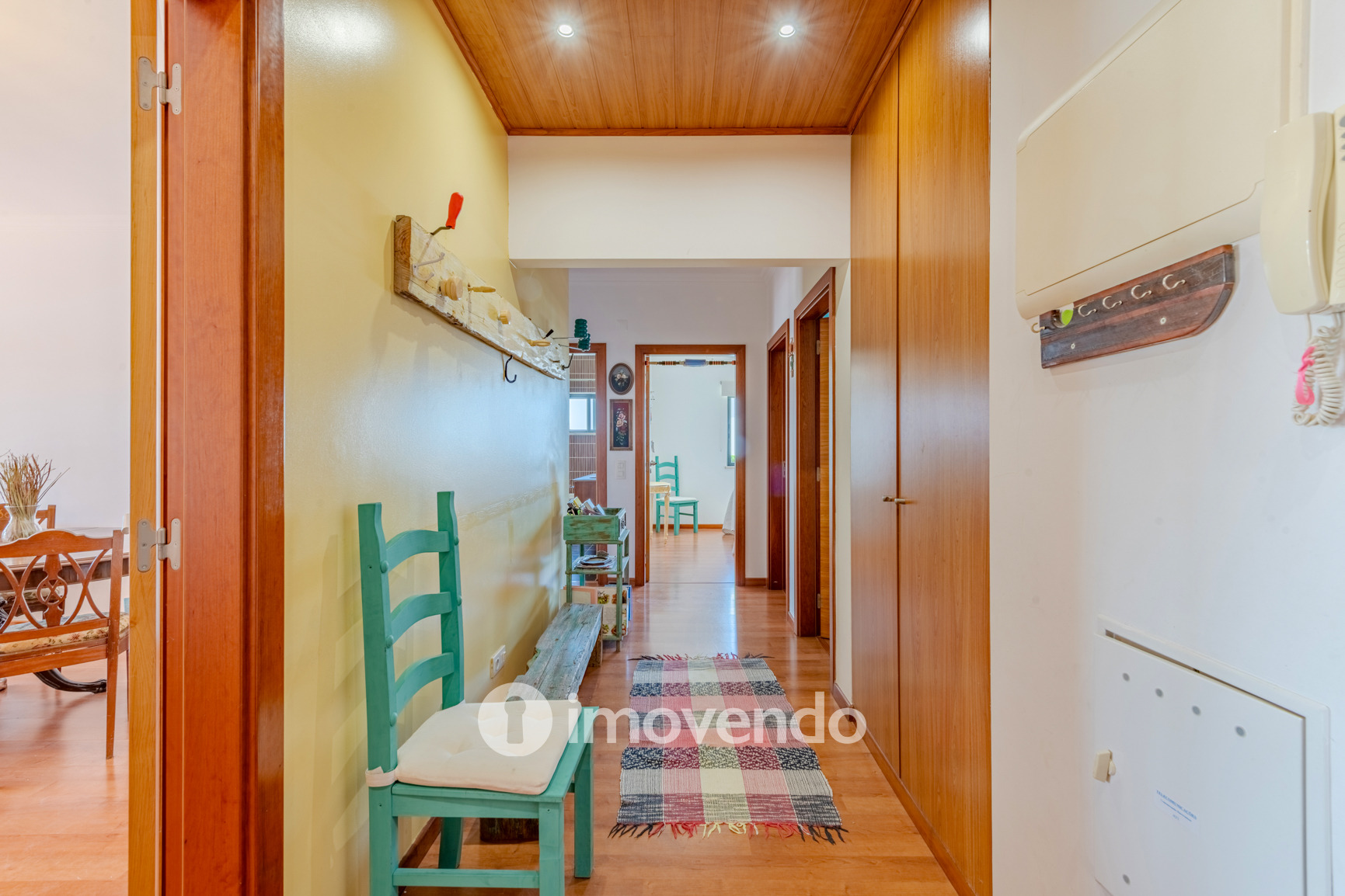 Apartamento T4 em condomínio com piscina, em Quelfes, Olhão