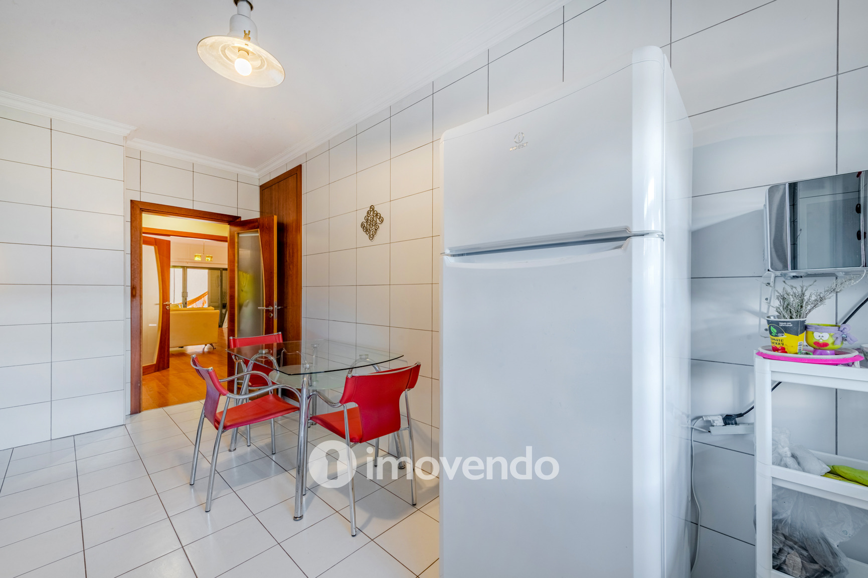Apartamento T4 em condomínio com piscina, em Quelfes, Olhão