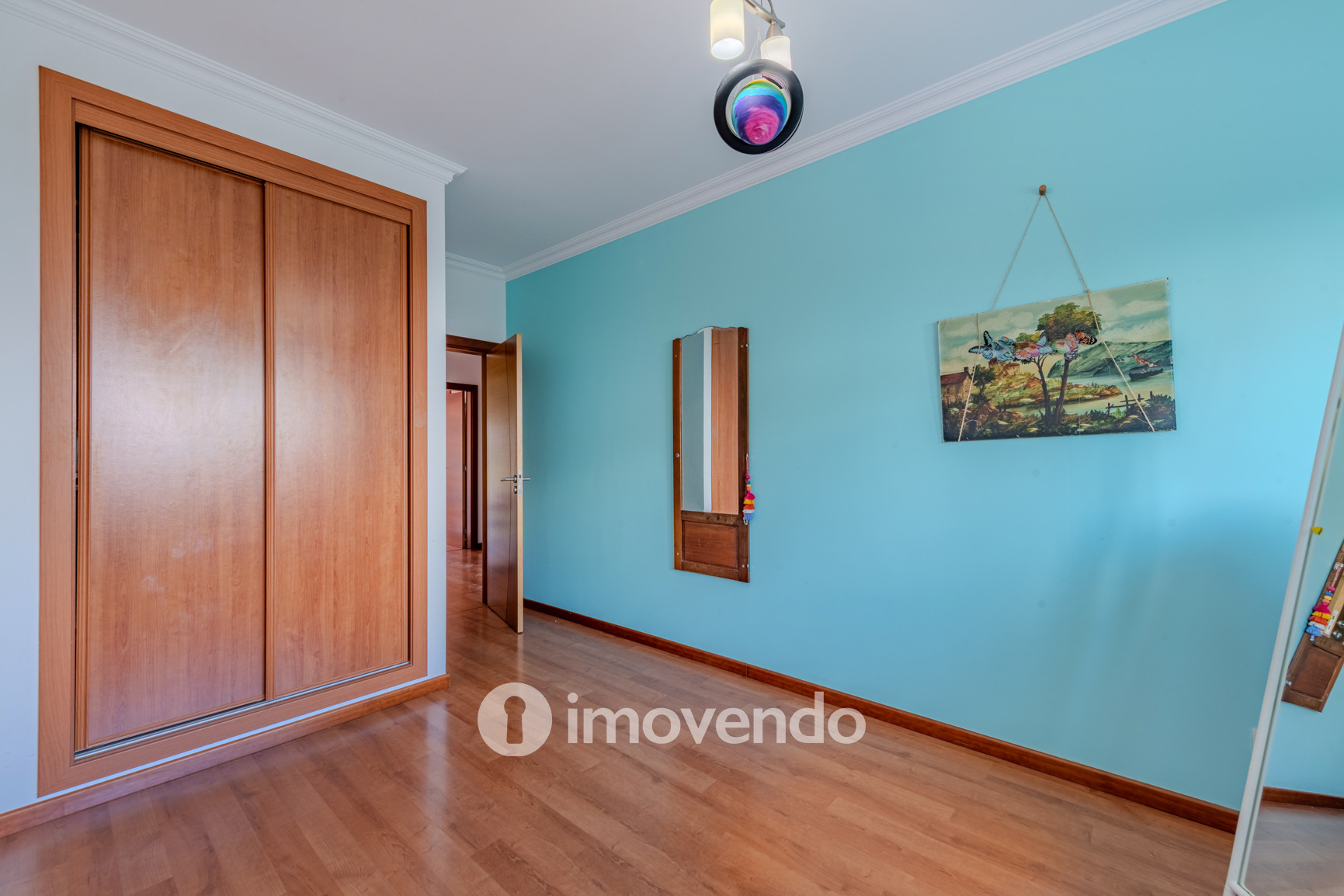 Apartamento T4 em condomínio com piscina, em Quelfes, Olhão