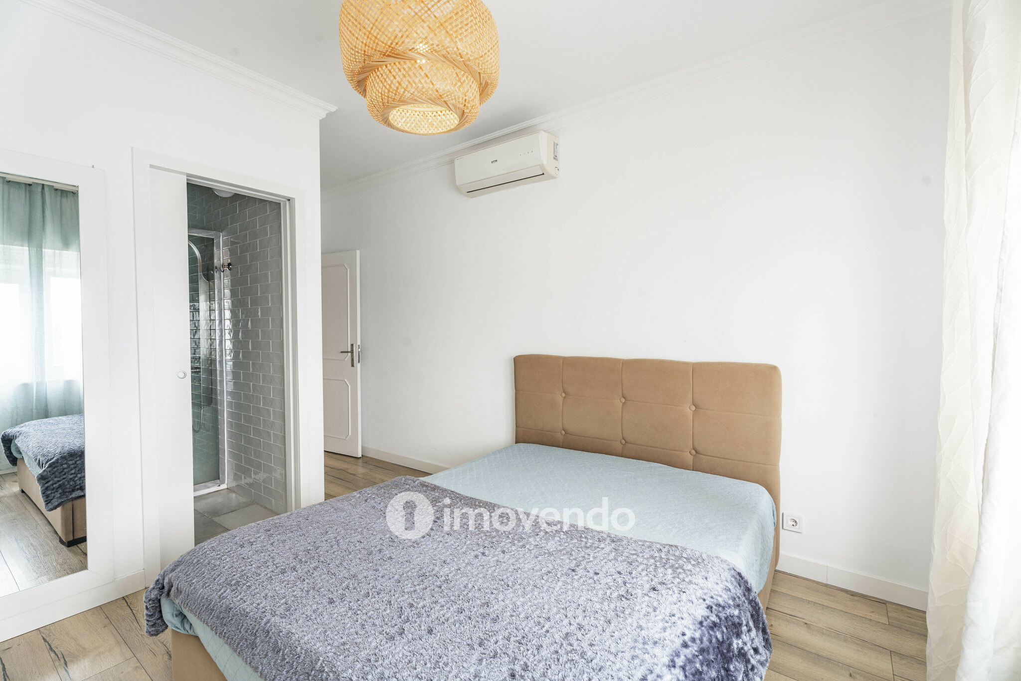 Apartamento T2+2 remodelado, próximo da praia, em Matosinhos
