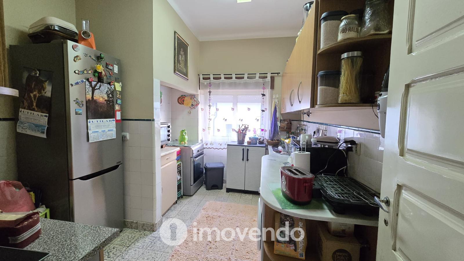 Prédio urbano, com três T4 e garagem, em Asseiceira, Tomar