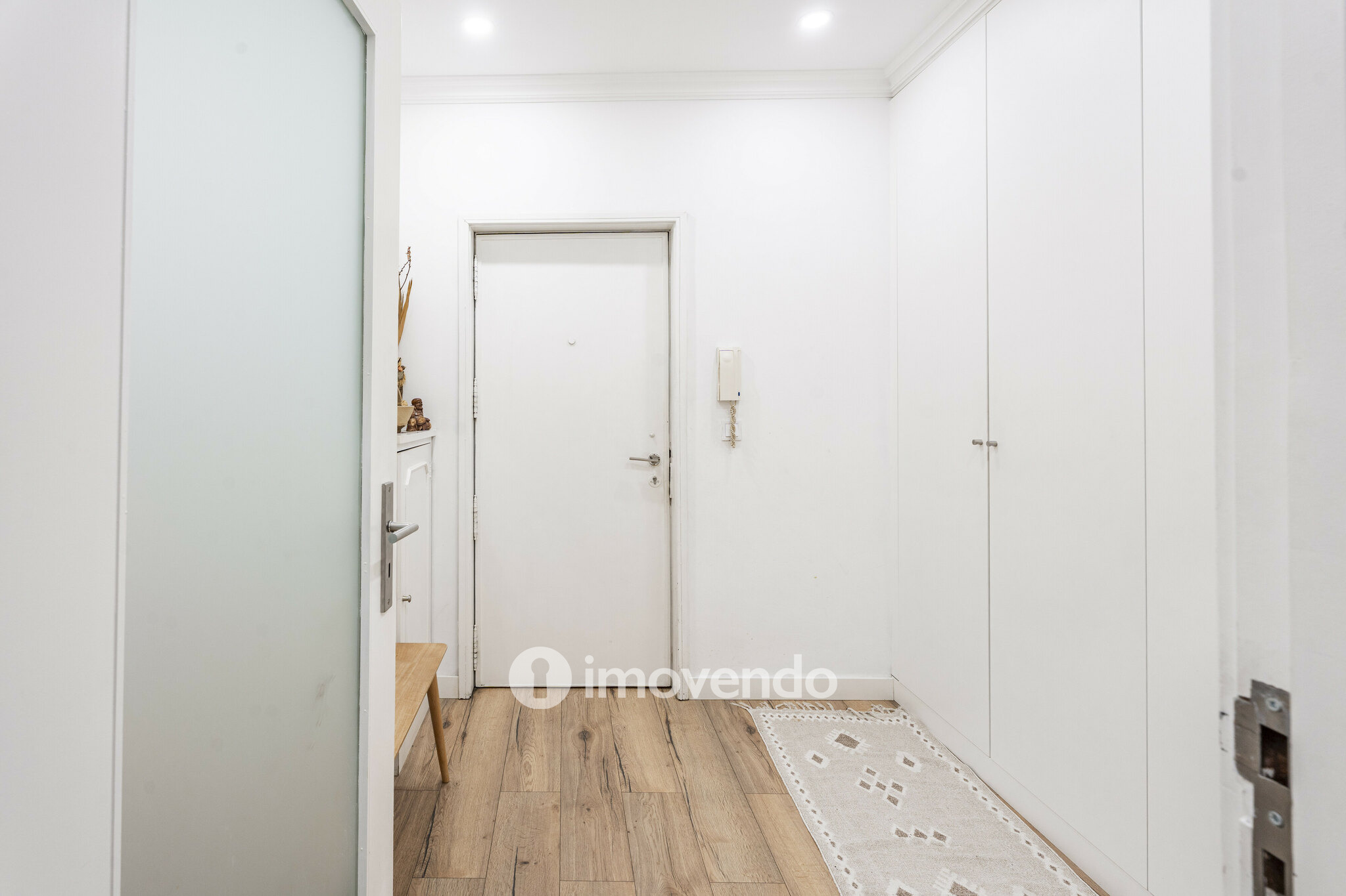 Apartamento T2+2 remodelado, próximo da praia, em Matosinhos