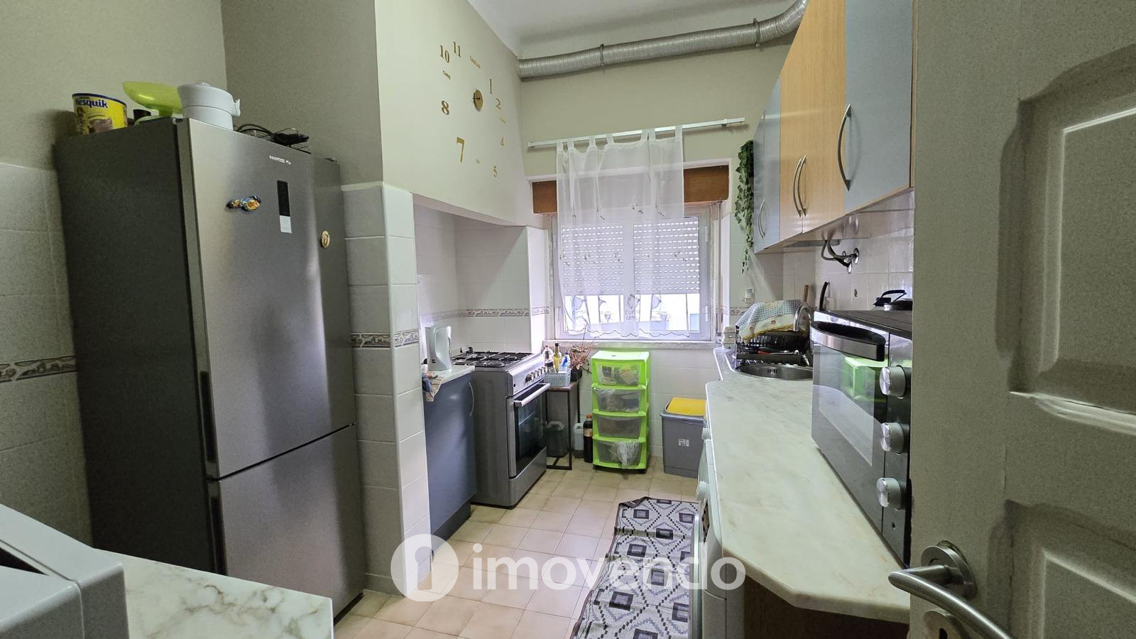 Prédio urbano, com três T4 e garagem, em Asseiceira, Tomar