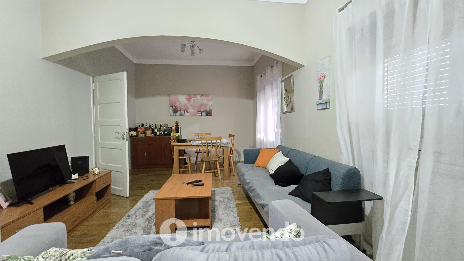 Prédio urbano, com três T4 e garagem, em Asseiceira, Tomar