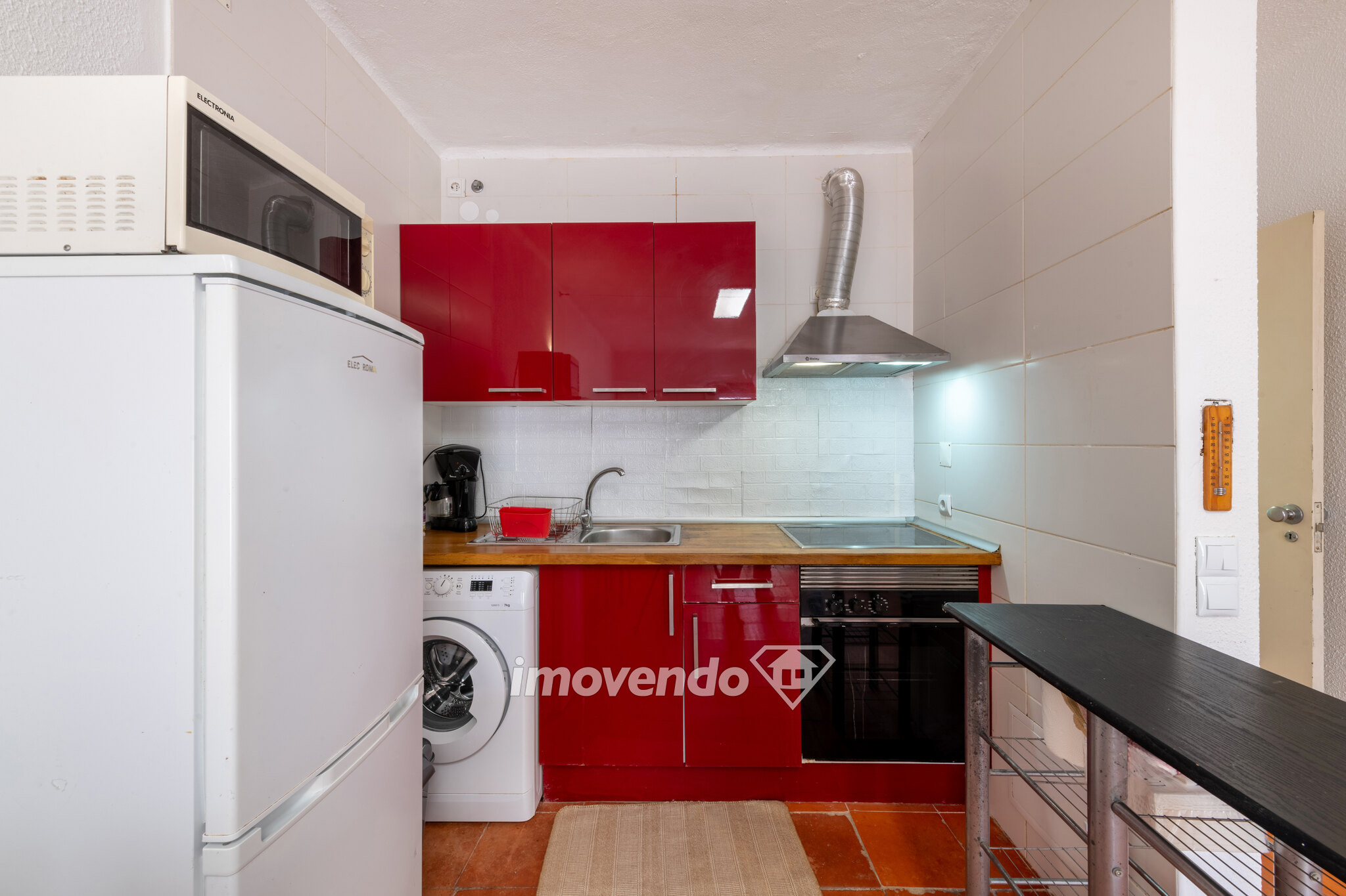 Apartamento T1, inserido num condomínio com piscina, em Albufeira