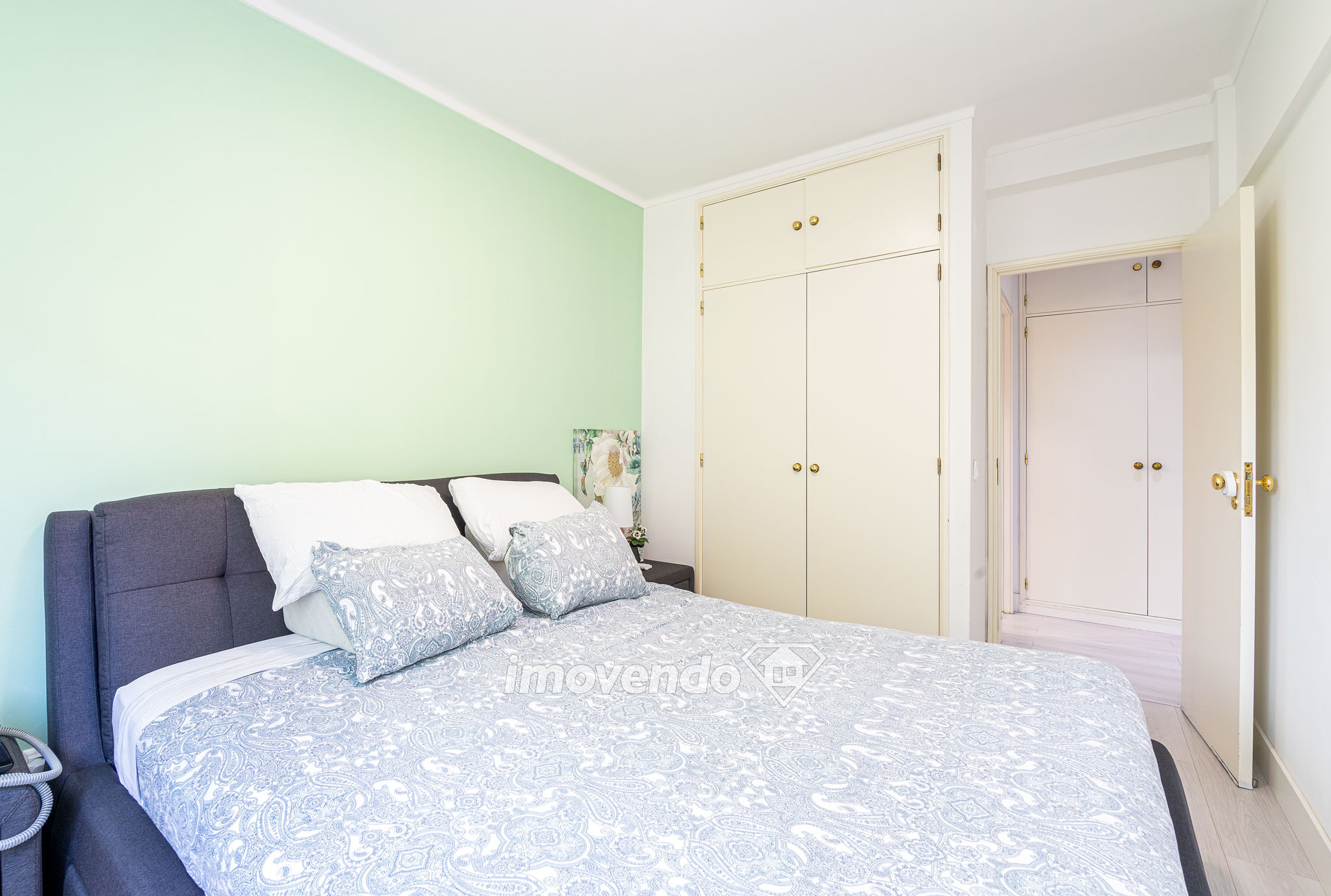 Apartamento T3 Duplex, com arrecadação, em Paço de Arcos