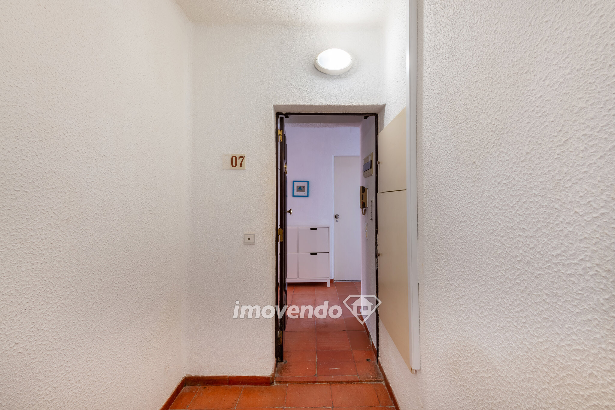 Apartamento T1, inserido num condomínio com piscina, em Albufeira