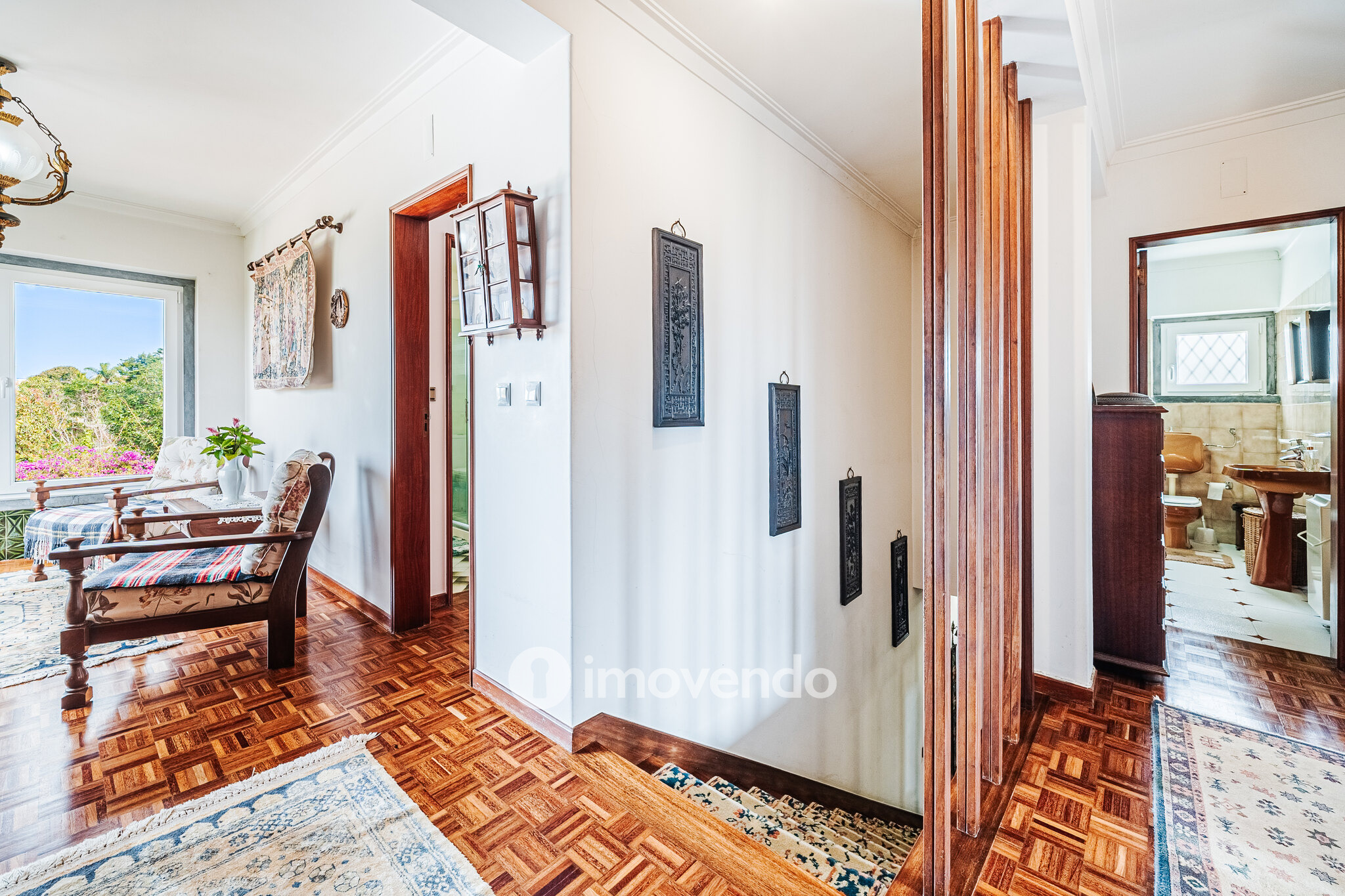 Quinta isolada T3+1 com áreas amplas e terreno de 2022m², em Colares