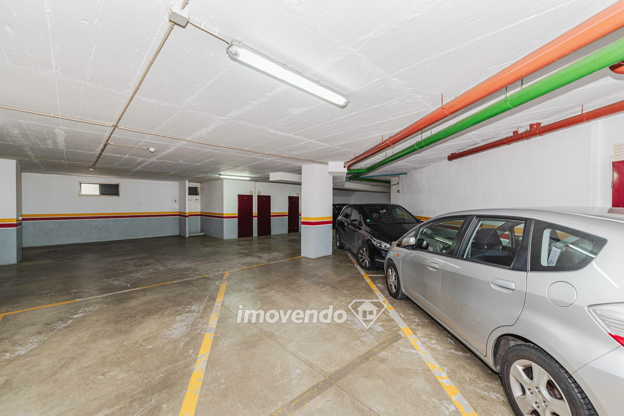 Apartamento T2 exclusivo, com estacionamento, no Jardim da Amoreira