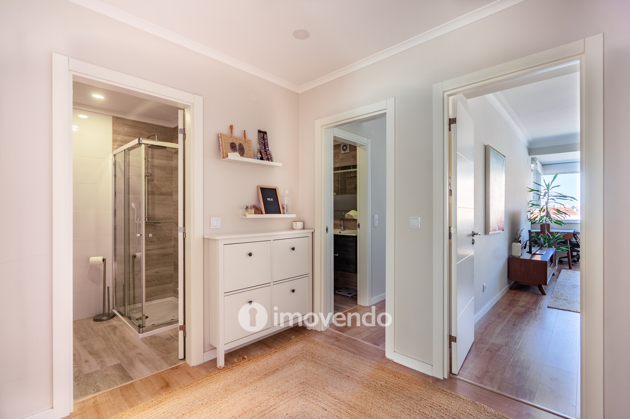Apartamento T2, totalmente renovado e com áreas amplas, em Benfica