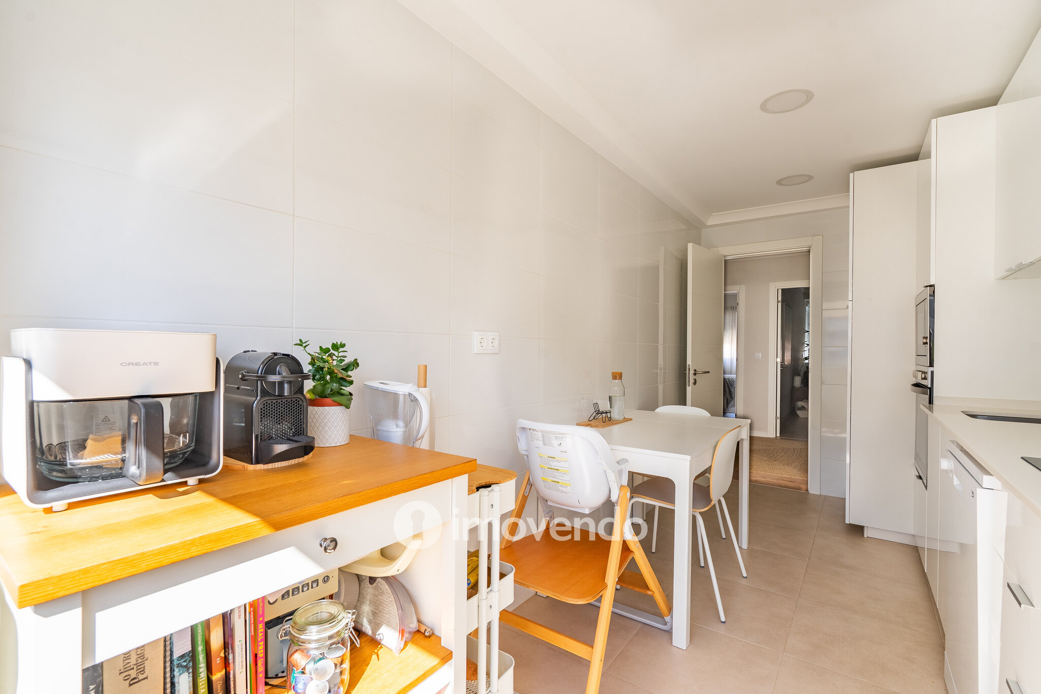 Apartamento T2, totalmente renovado e com áreas amplas, em Benfica