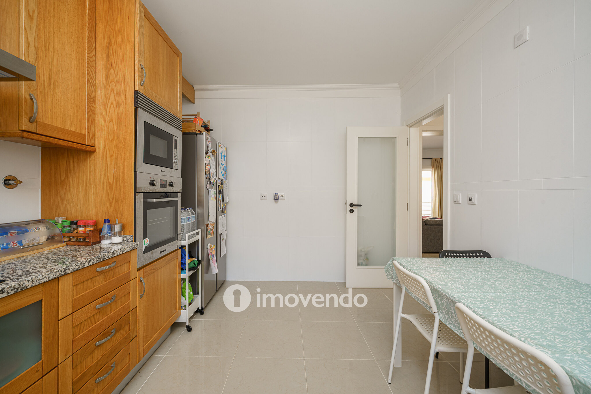 Moradia T3+1, com garagem e áreas amplas, em Alcochete