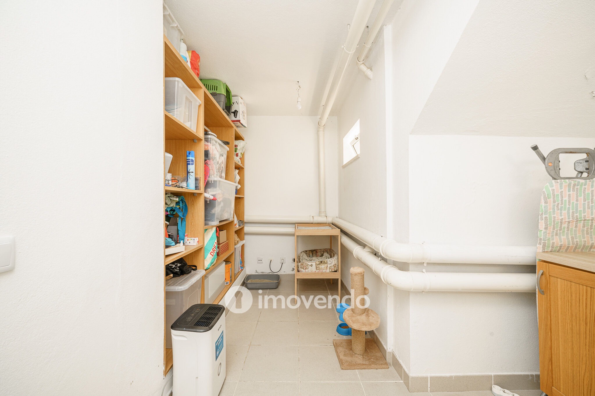 Moradia T3+1, com garagem e áreas amplas, em Alcochete