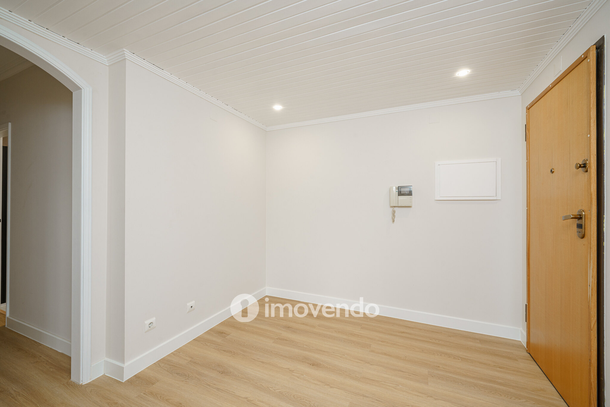 Apartamento T3 totalmente renovado, no centro de Alcochete