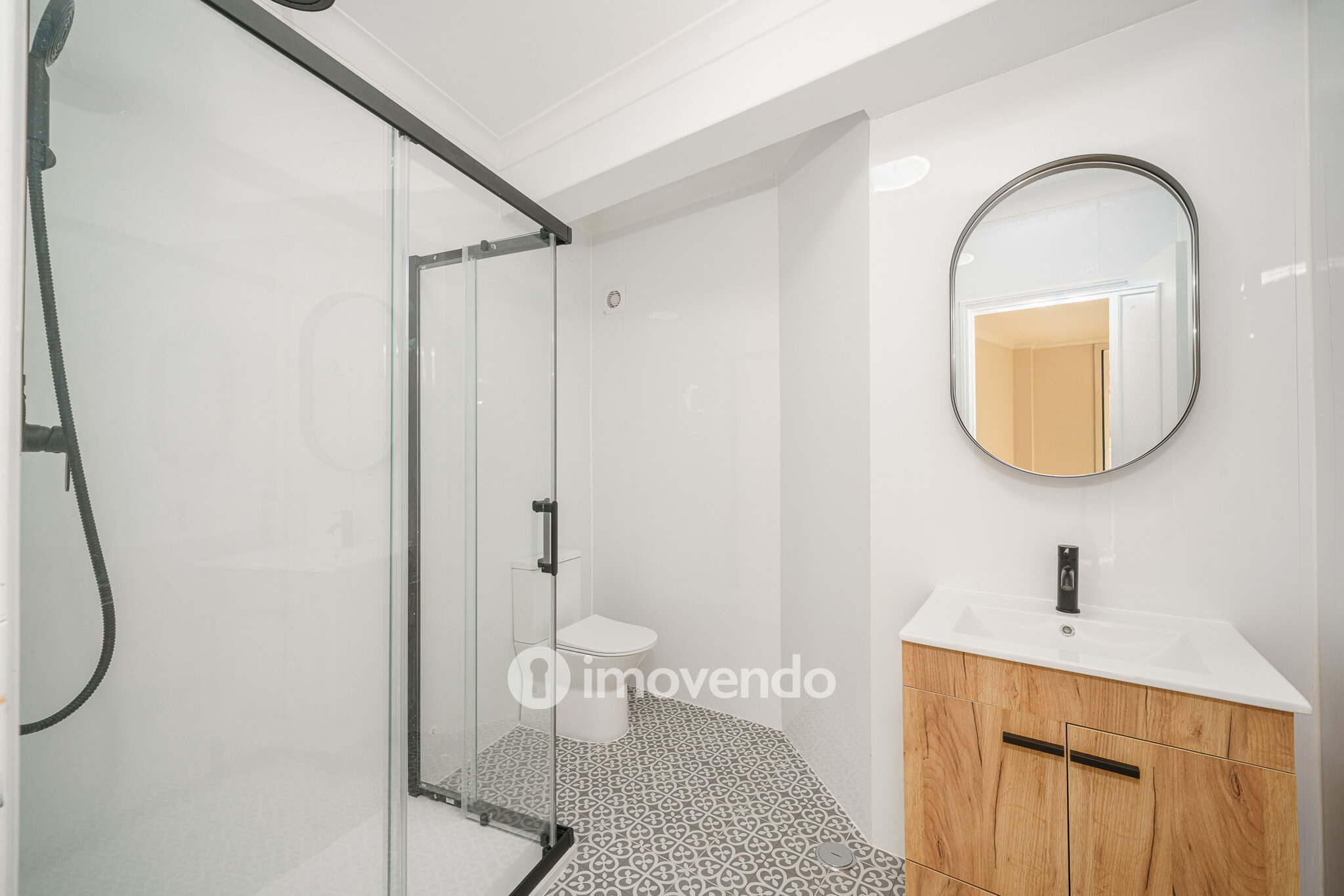Apartamento T3 totalmente renovado, no centro de Alcochete