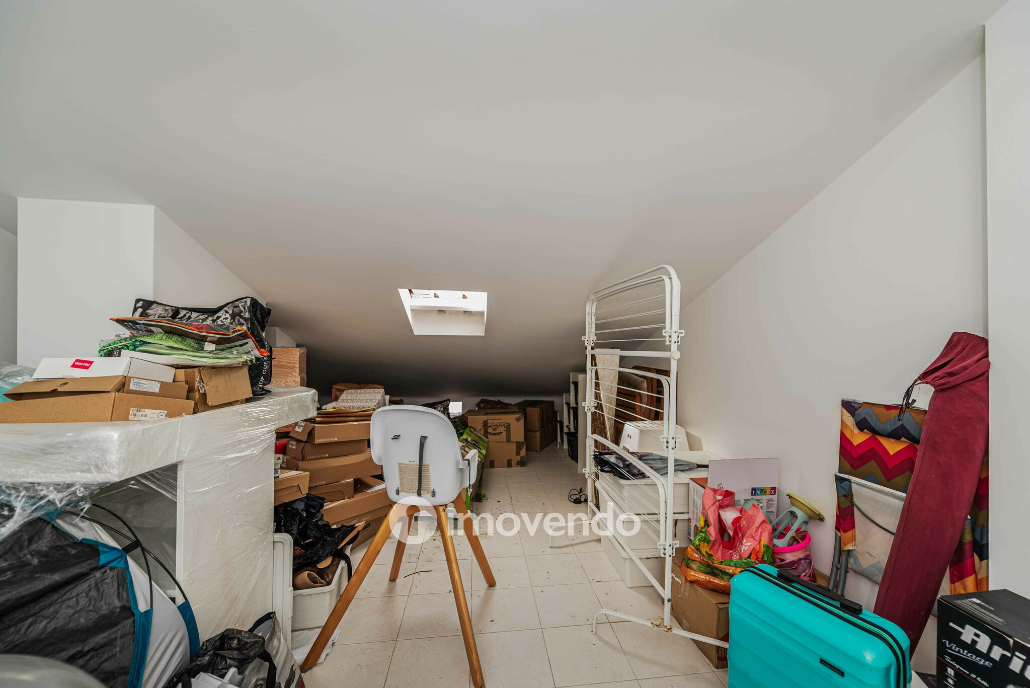 Apartamento T3, com áreas amplas e arrecadação, no centro do Barreiro