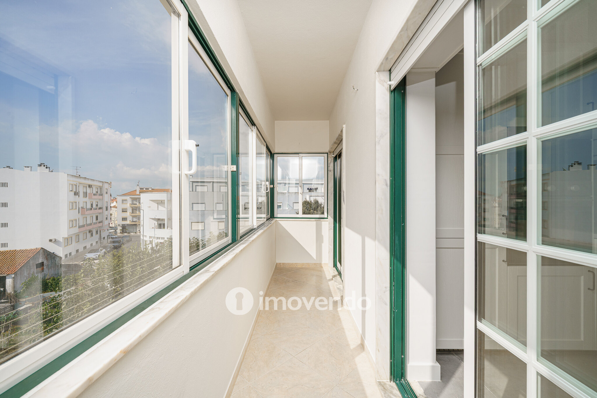 Apartamento T3 totalmente renovado, no centro de Alcochete