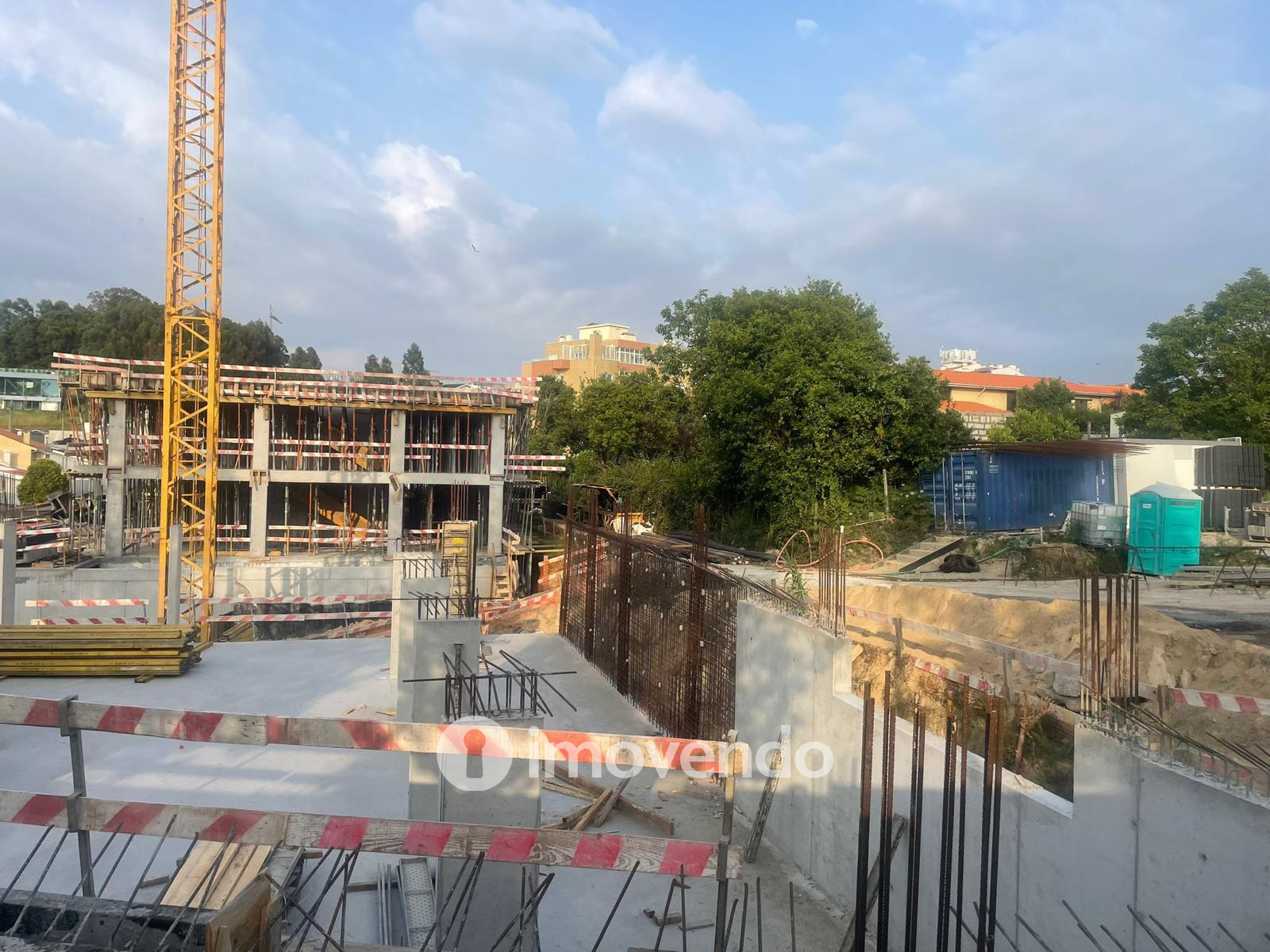 Apartamento T2, com vista Rio, no Empreendimento D'Ouro Mar