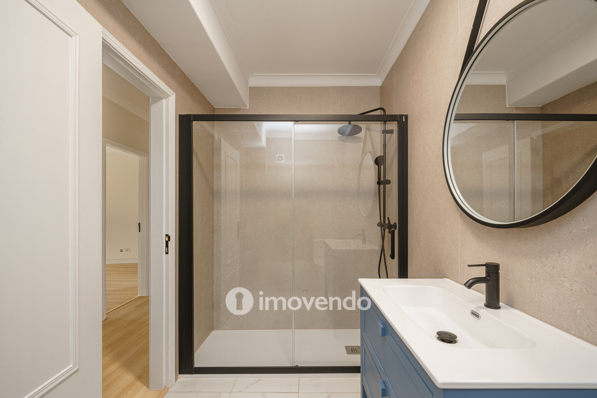 Apartamento T3 totalmente renovado, no centro de Alcochete