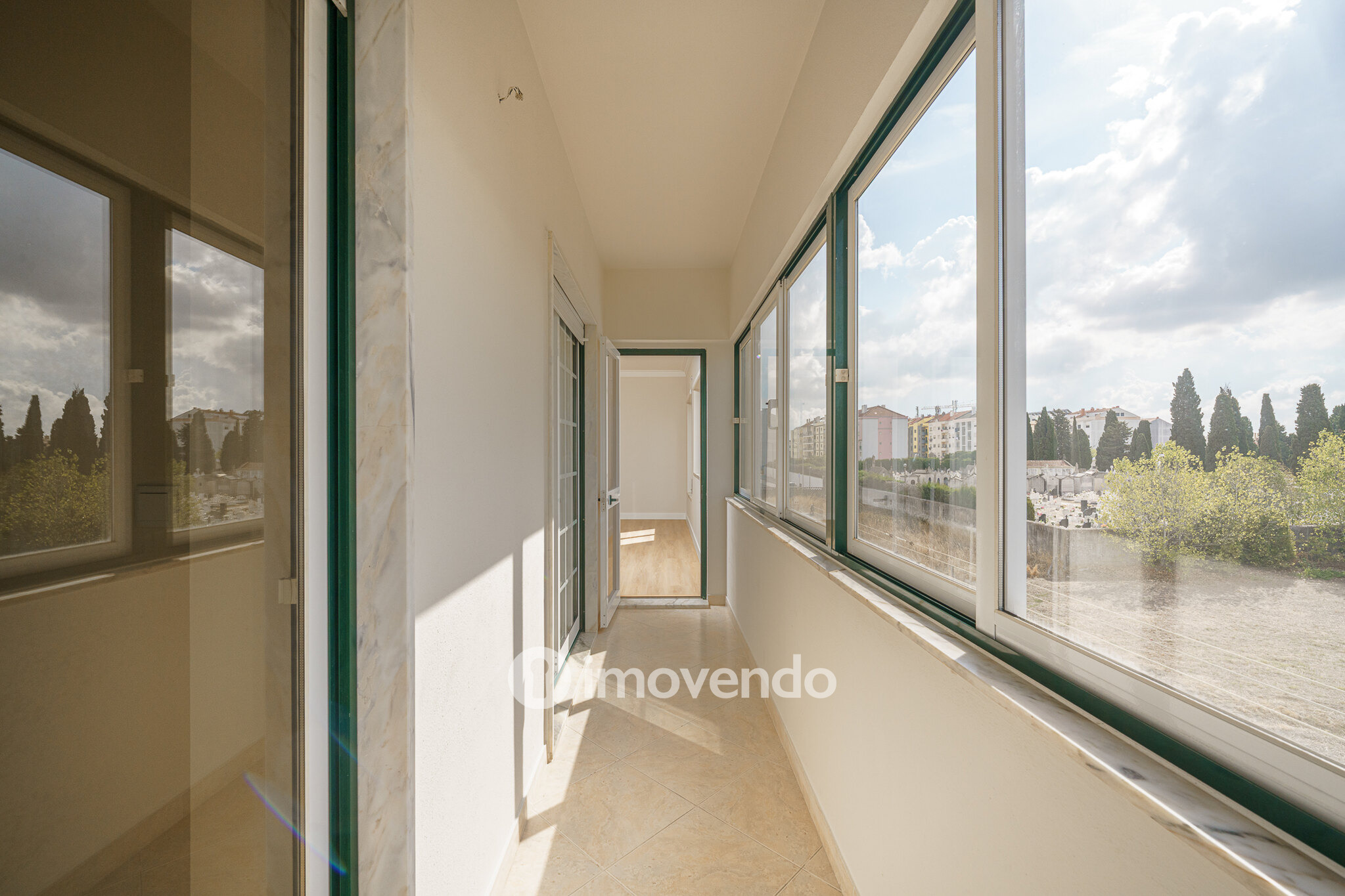Apartamento T3 totalmente renovado, no centro de Alcochete