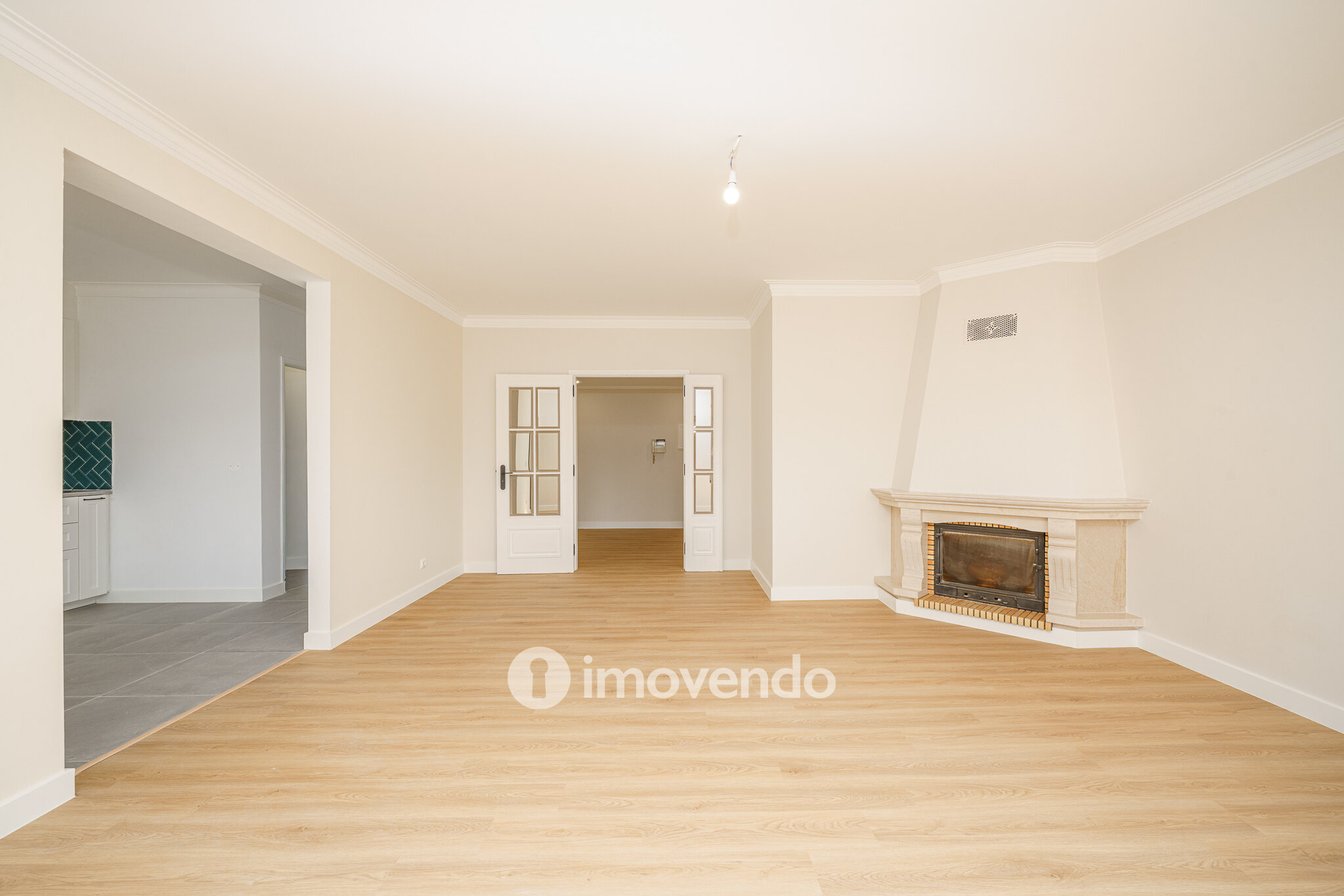 Apartamento T3 totalmente renovado, no centro de Alcochete
