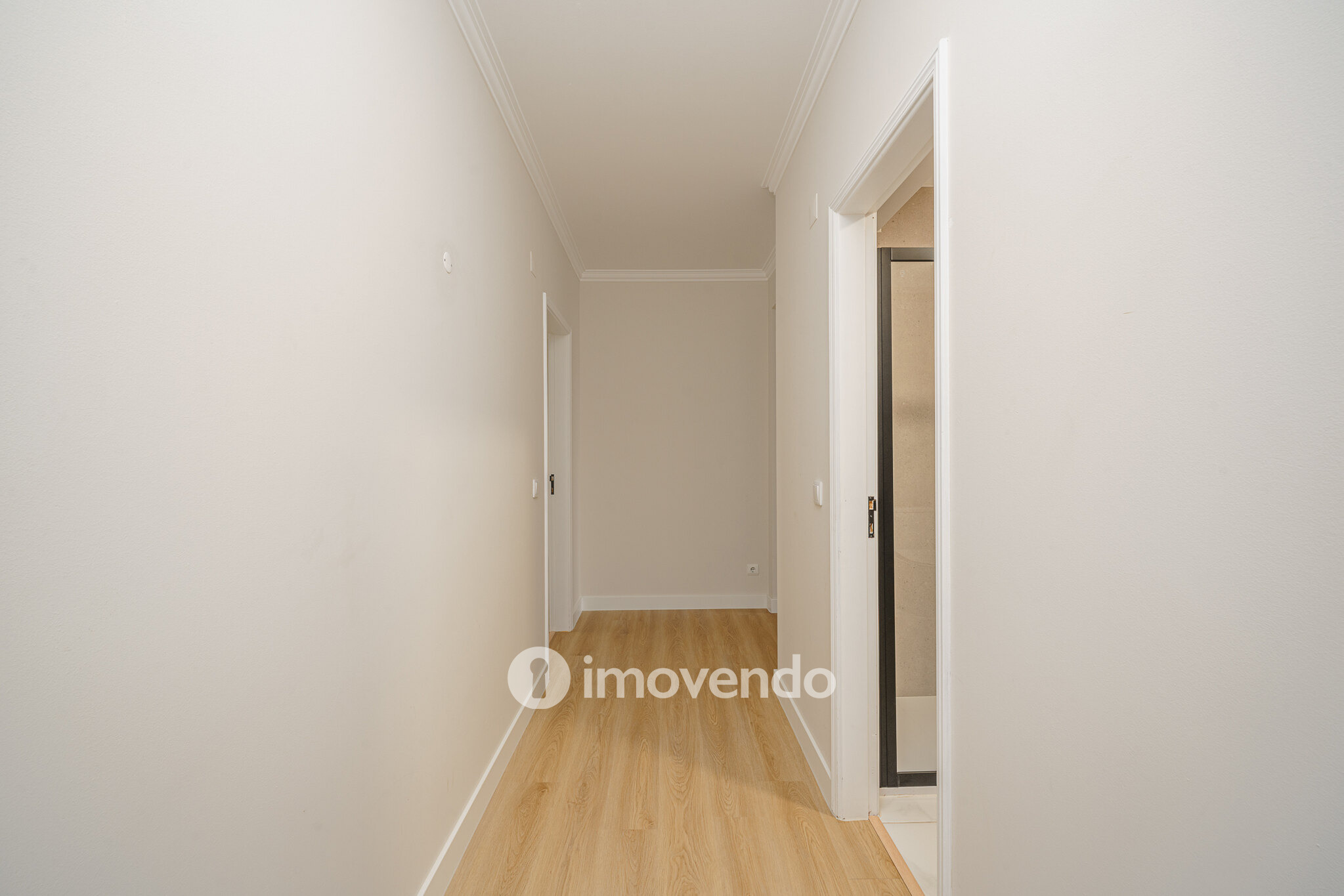 Apartamento T3 totalmente renovado, no centro de Alcochete
