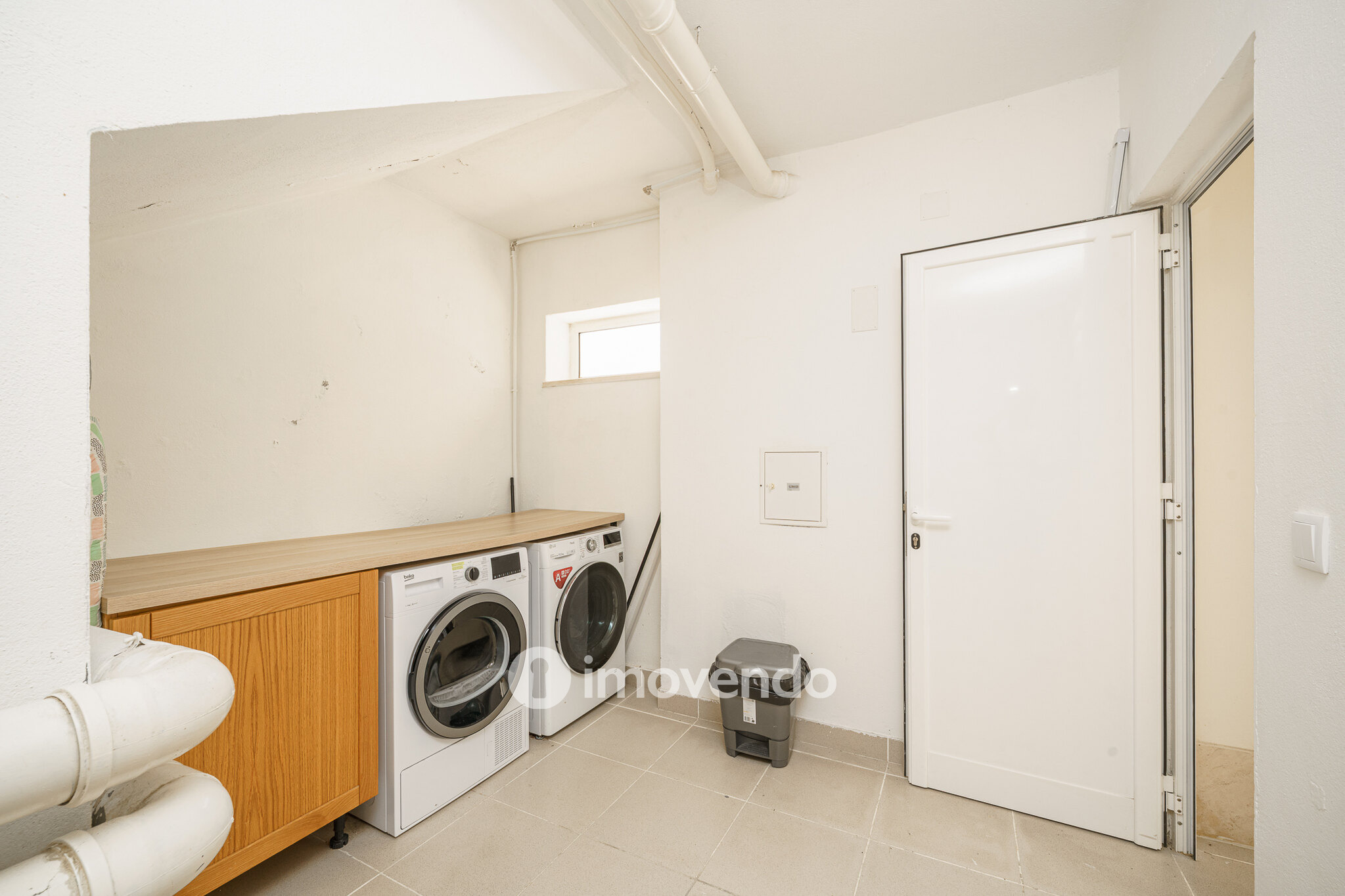 Moradia T3+1, com garagem e áreas amplas, em Alcochete