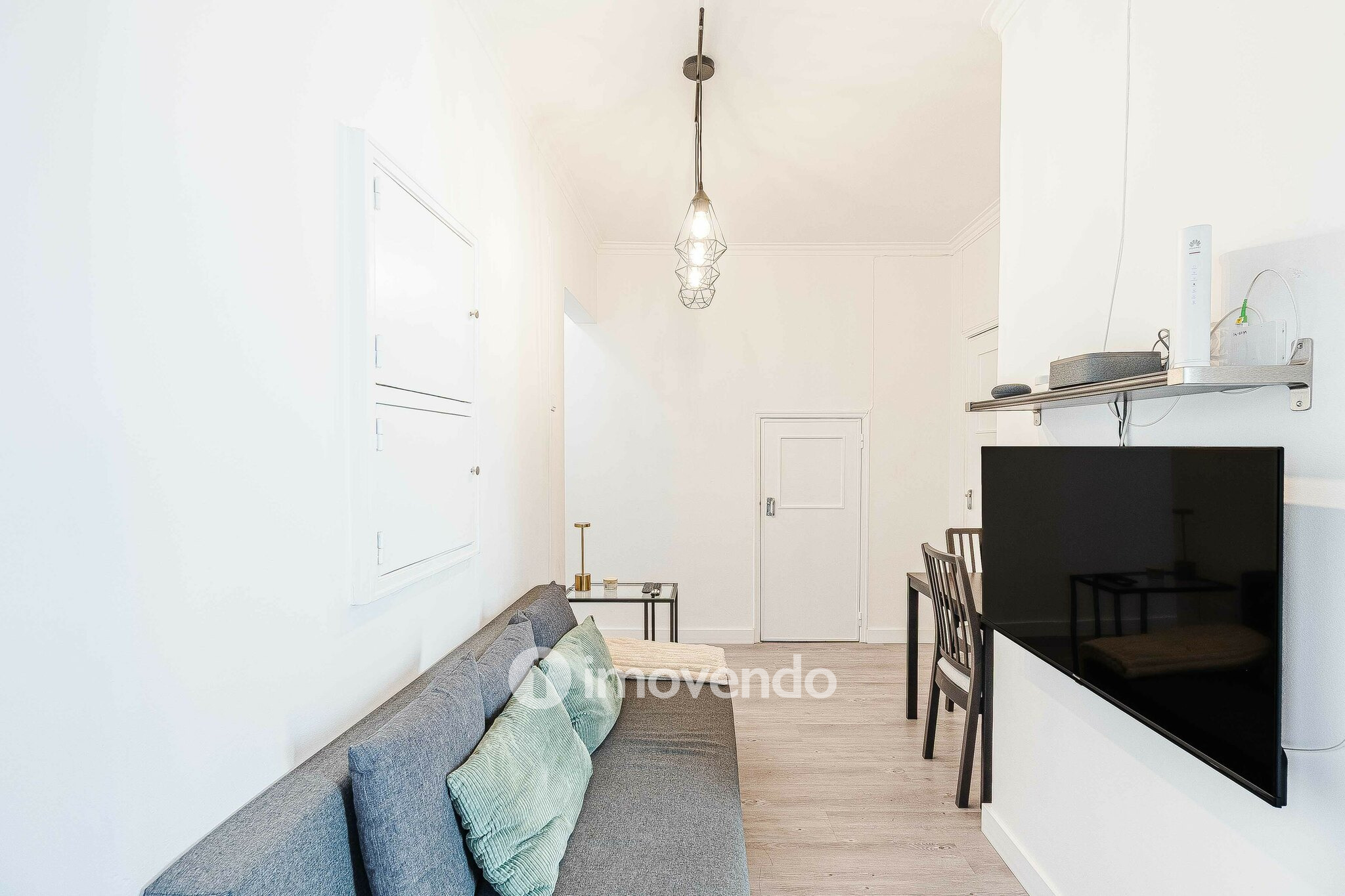 Apartamento T1+1 com terraço de 27m², no Pendão, em Queluz