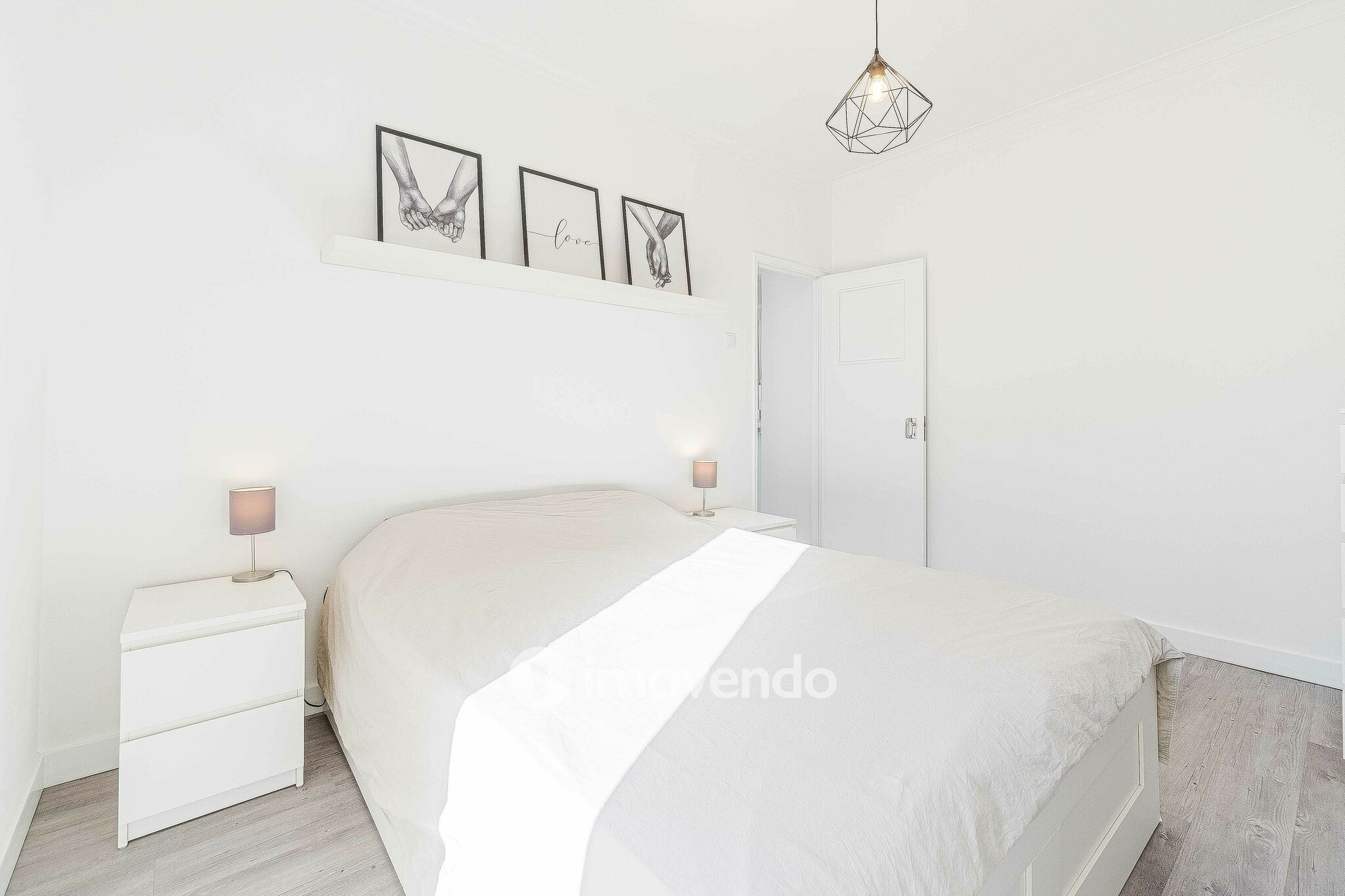 Apartamento T1+1 com terraço de 27m², no Pendão, em Queluz