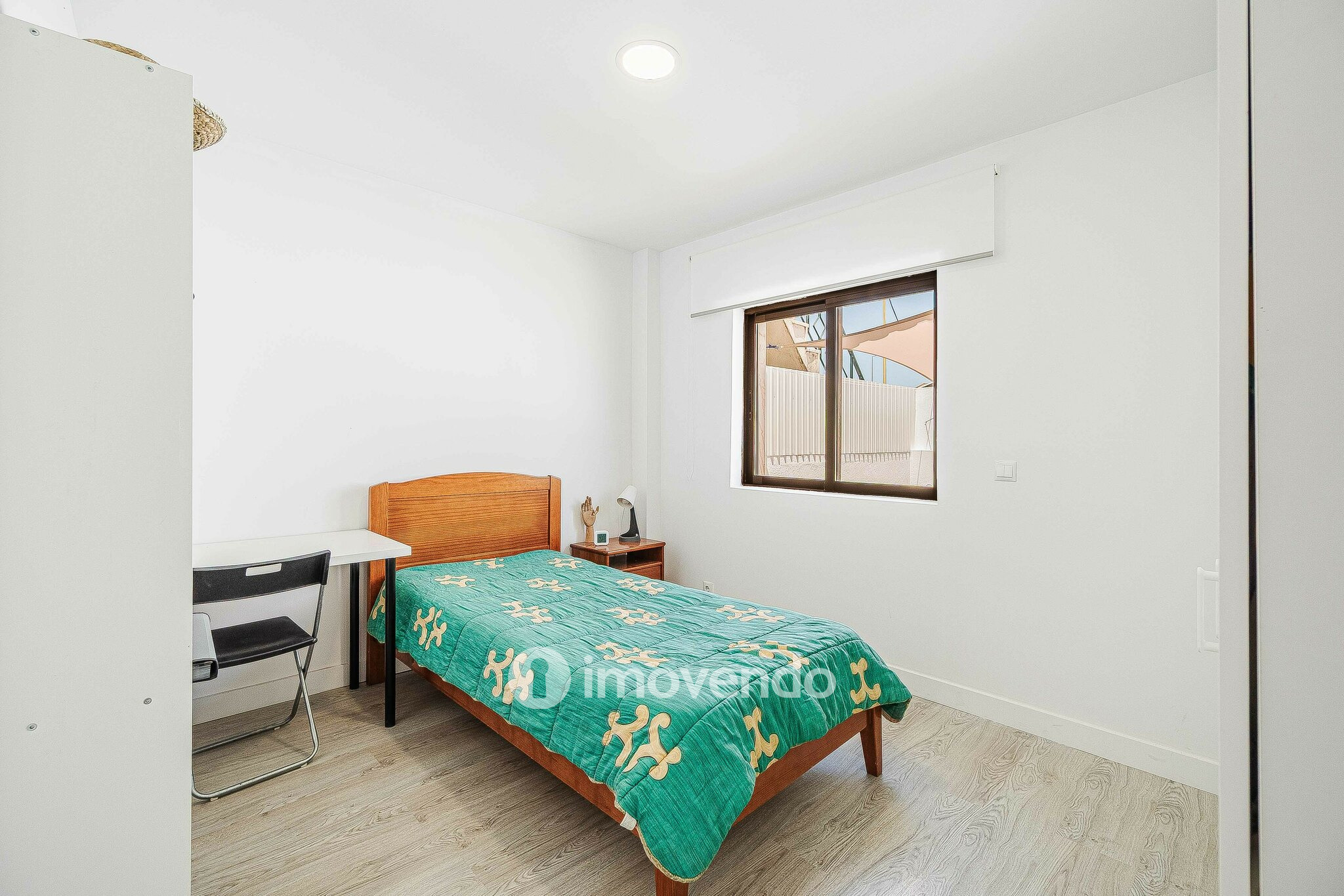 Moradia T2+1, totalmente remodelada, em São Domingos de Rana