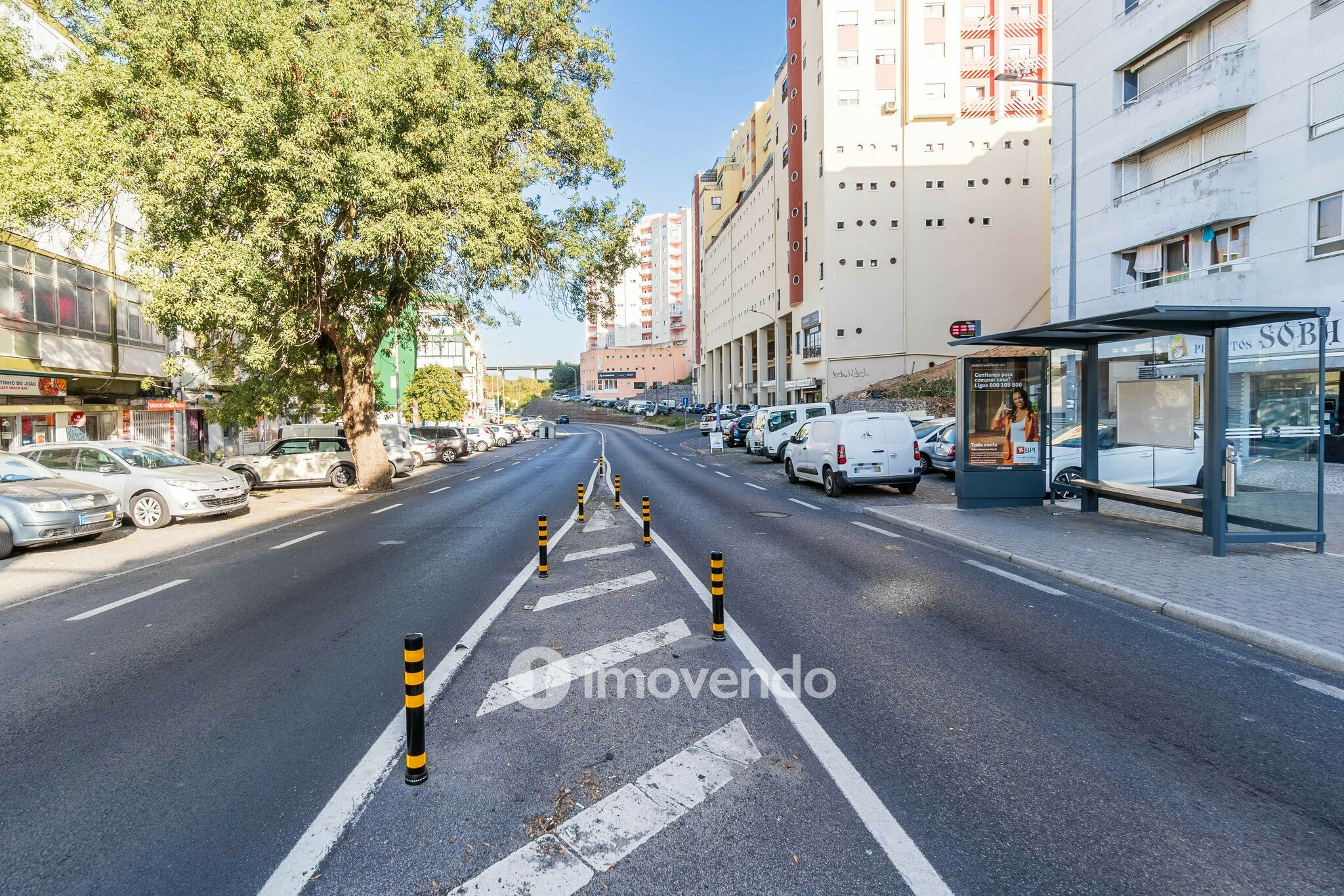 Apartamento T1+1 com terraço de 27m², no Pendão, em Queluz