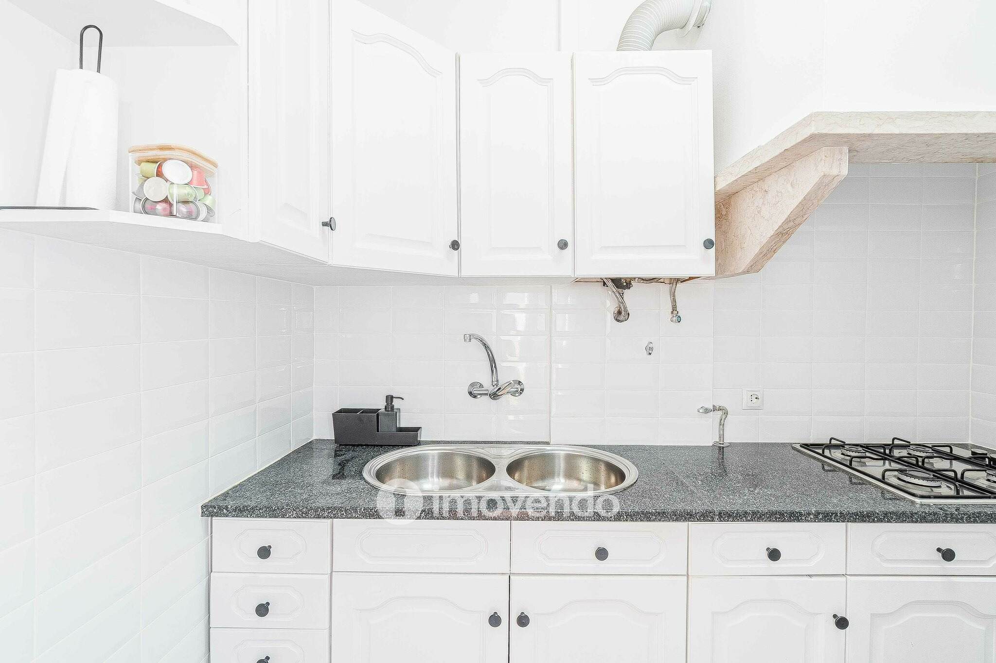 Apartamento T1+1 com terraço de 27m², no Pendão, em Queluz