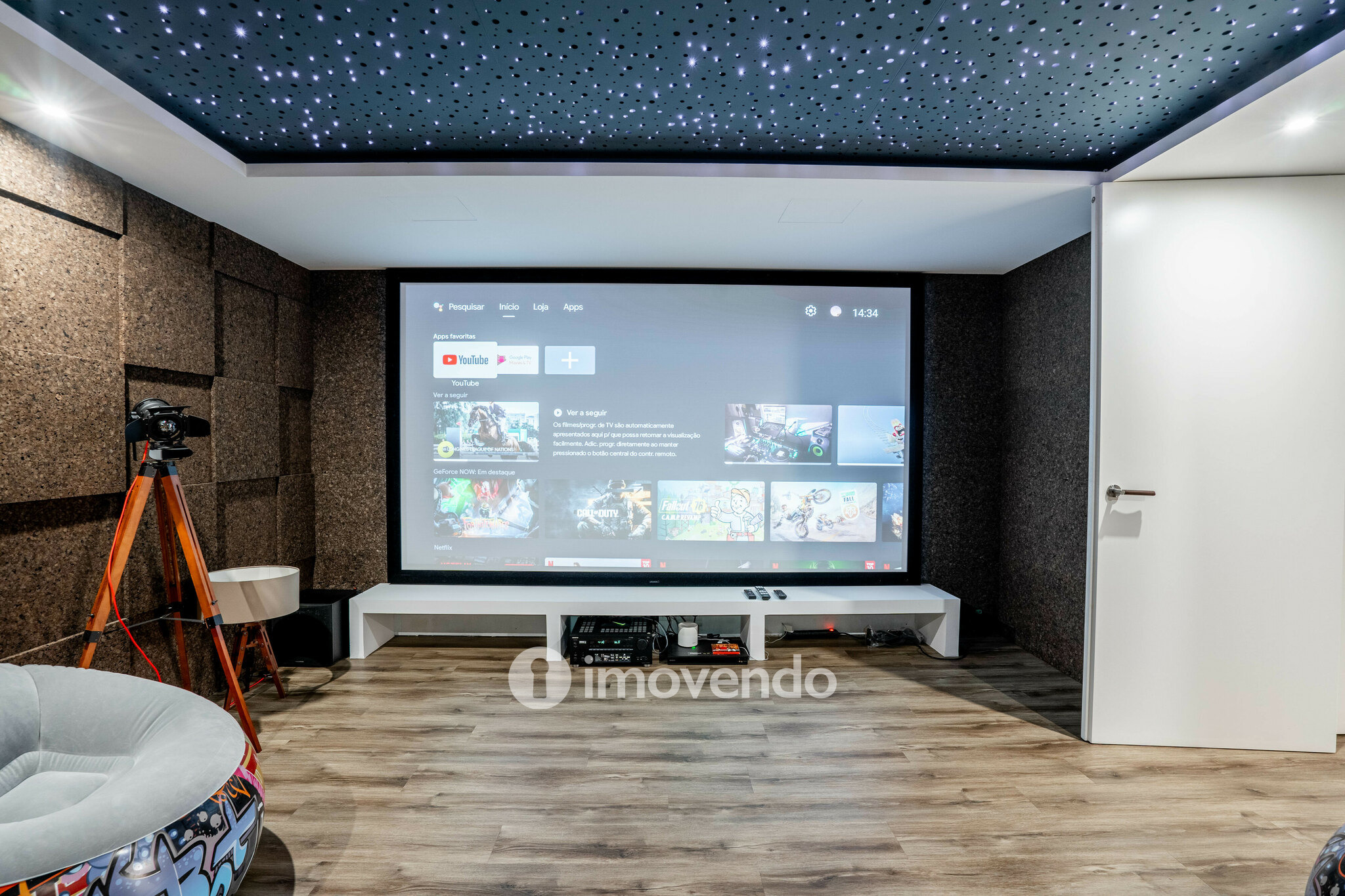 Moradia T4 de luxo, com piscina salinizada e aquecida, na Madalena