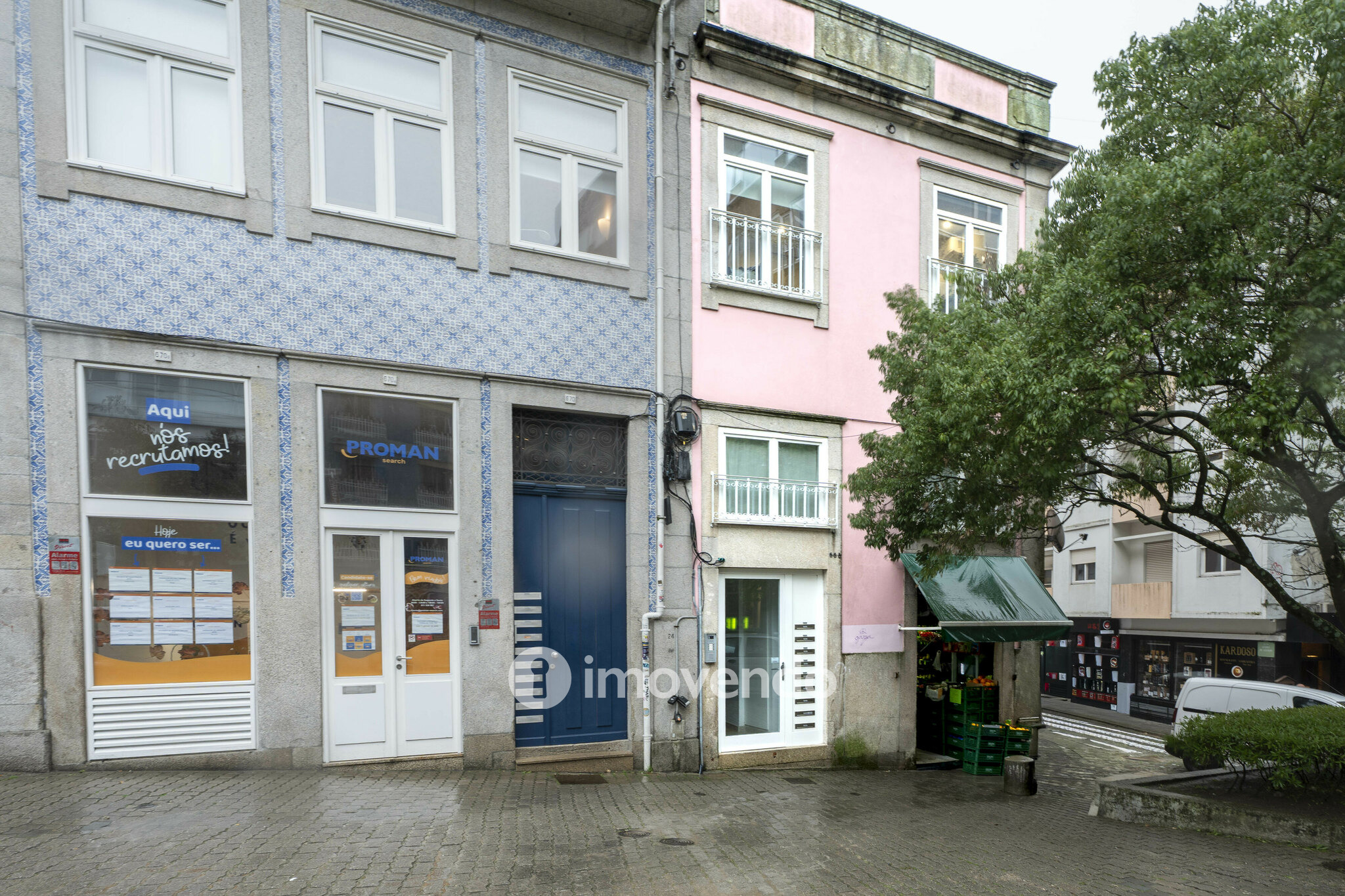 Apartamento T2 totalmente remodelado, no centro do Porto