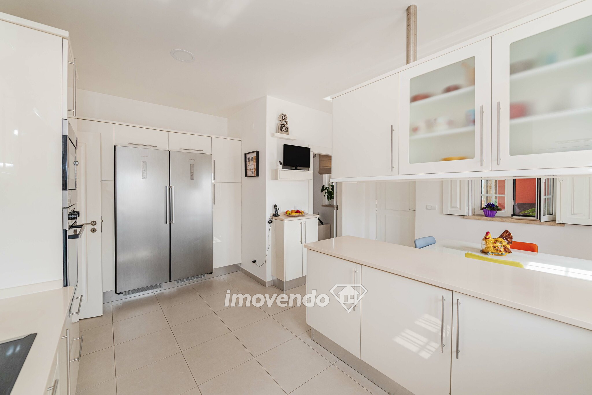Moradia de luxo T4 exclusiva, com piscina e três garagens, em Mafra
