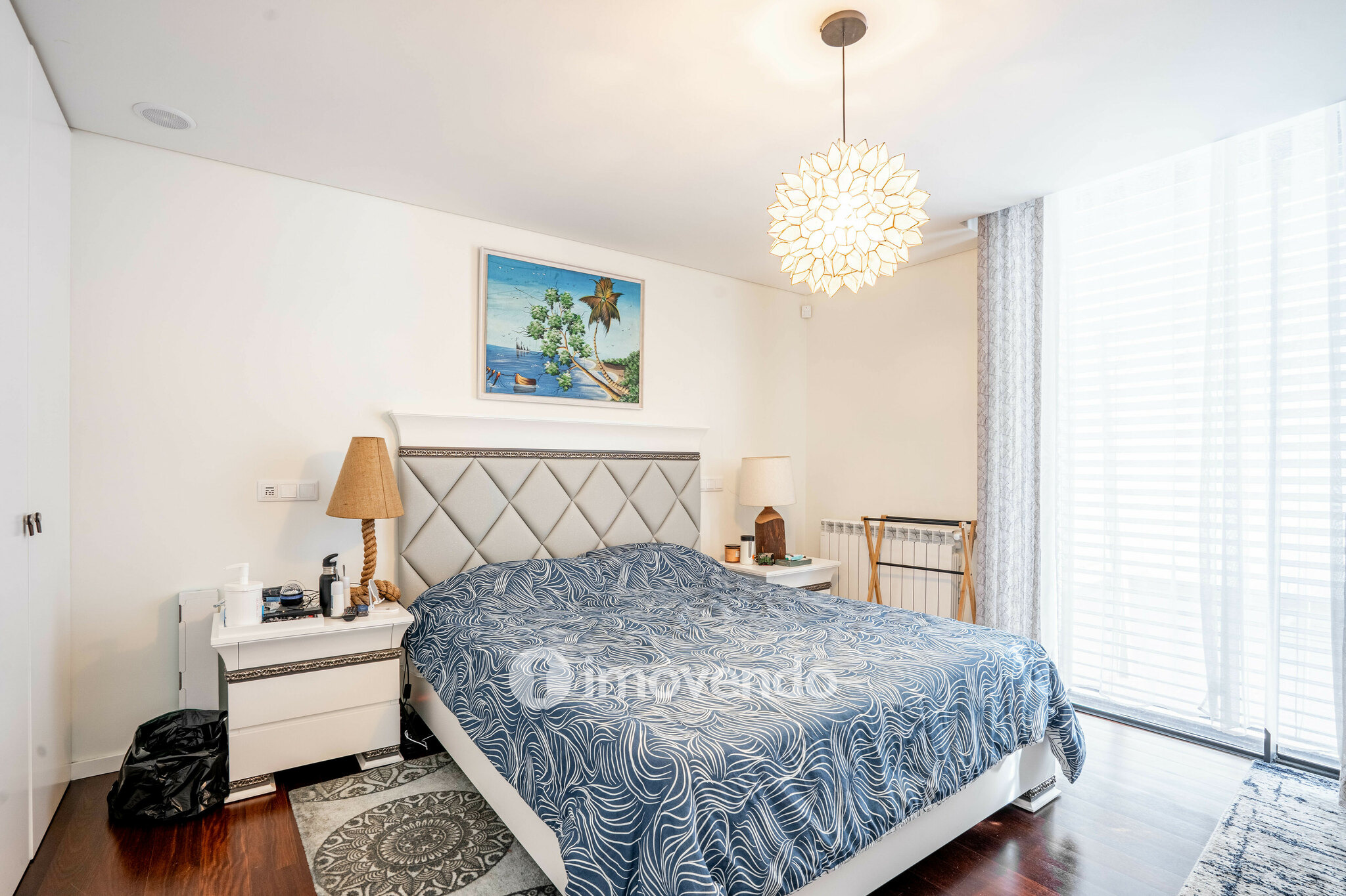 Moradia T4 de luxo, com piscina salinizada e aquecida, na Madalena