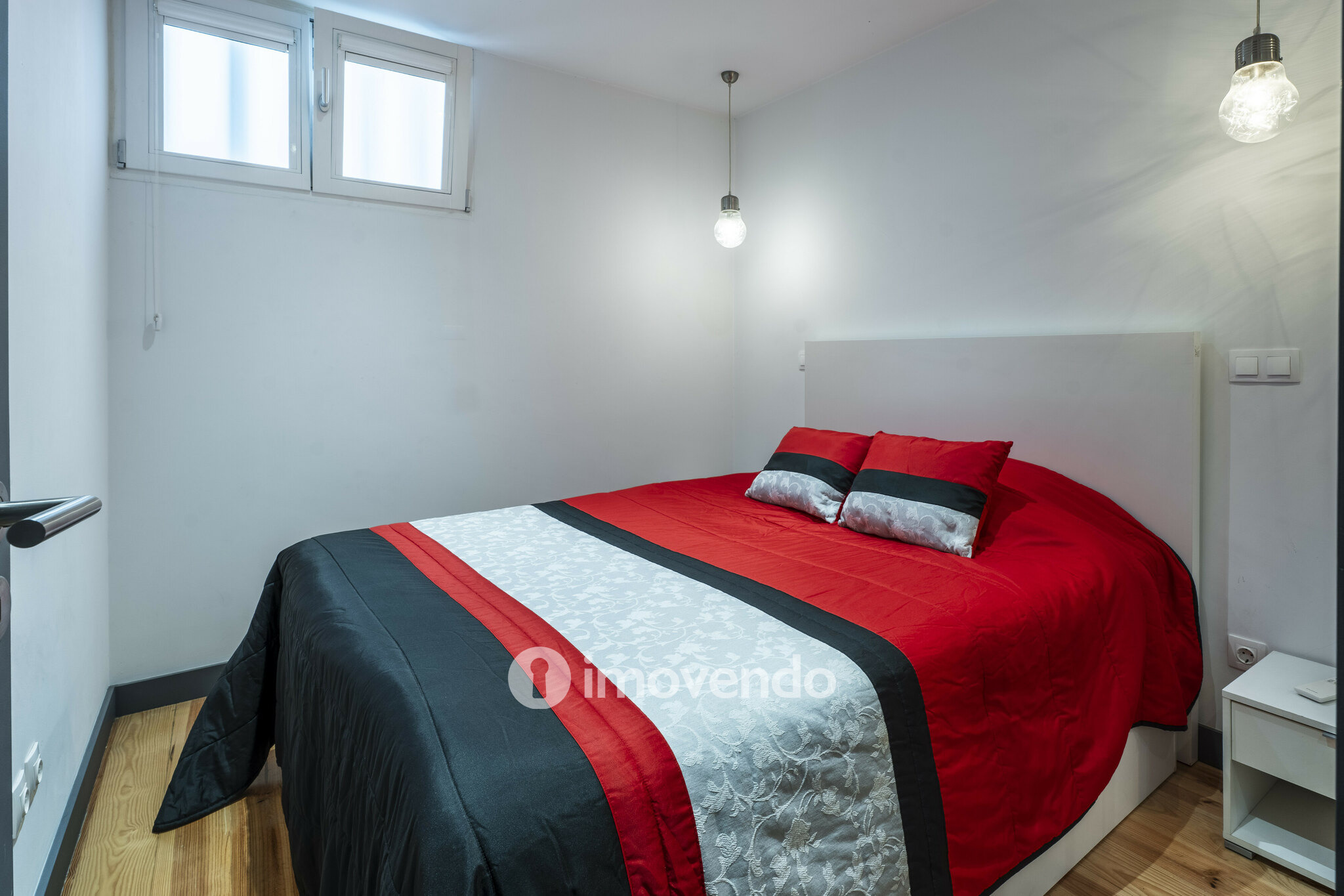 Apartamento T2 totalmente remodelado, no centro do Porto