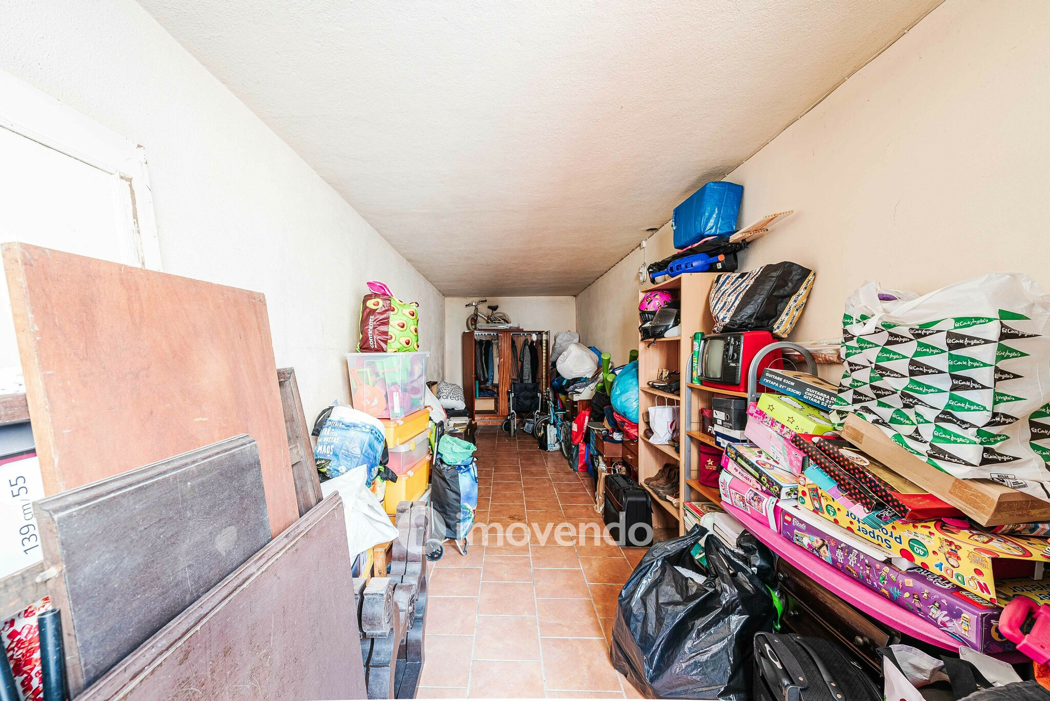 Apartamento T2 premium, com garagem e logradouro, na Estrela