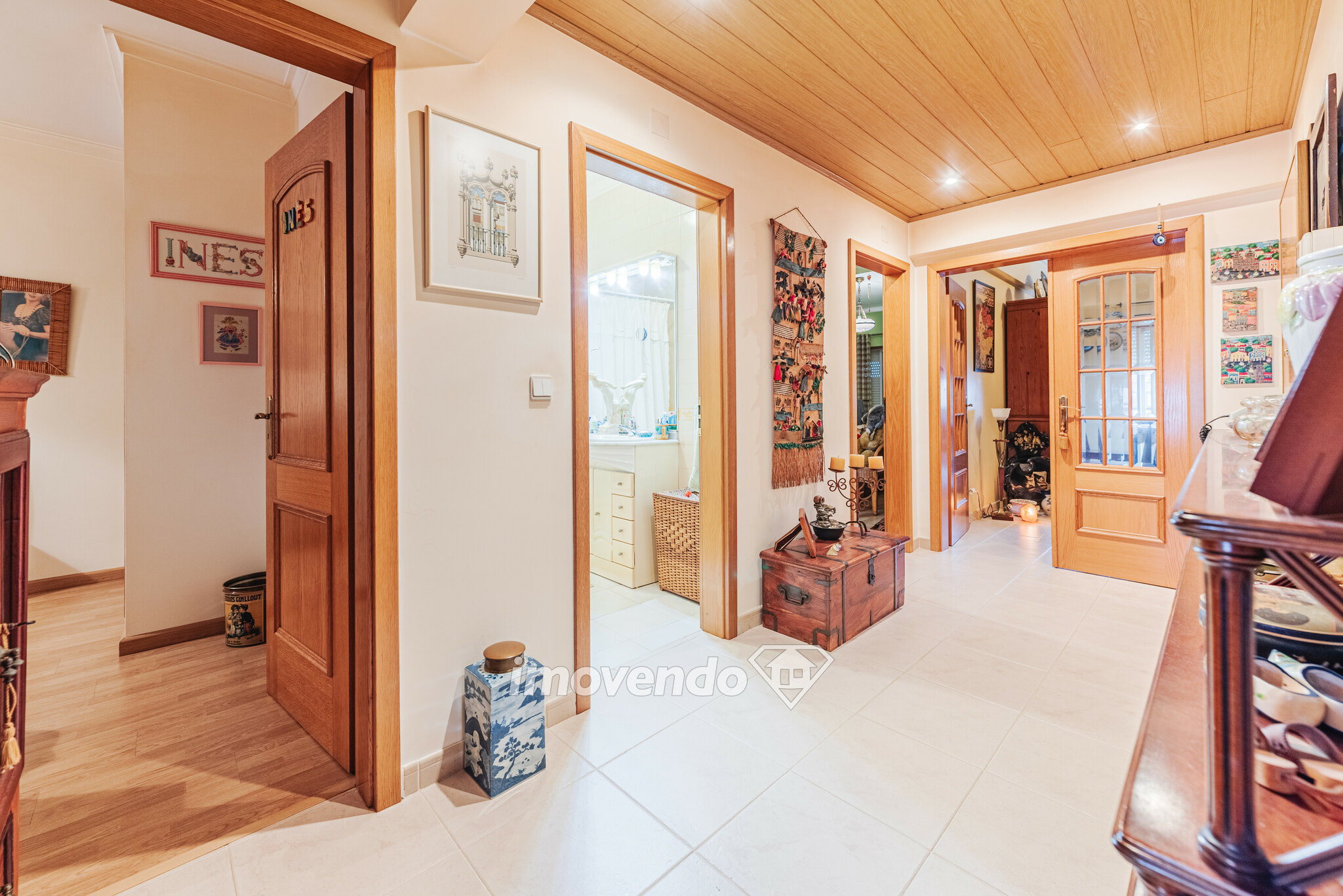 Apartamento T3, com áreas generosas e cozinha equipada, em Alcochete