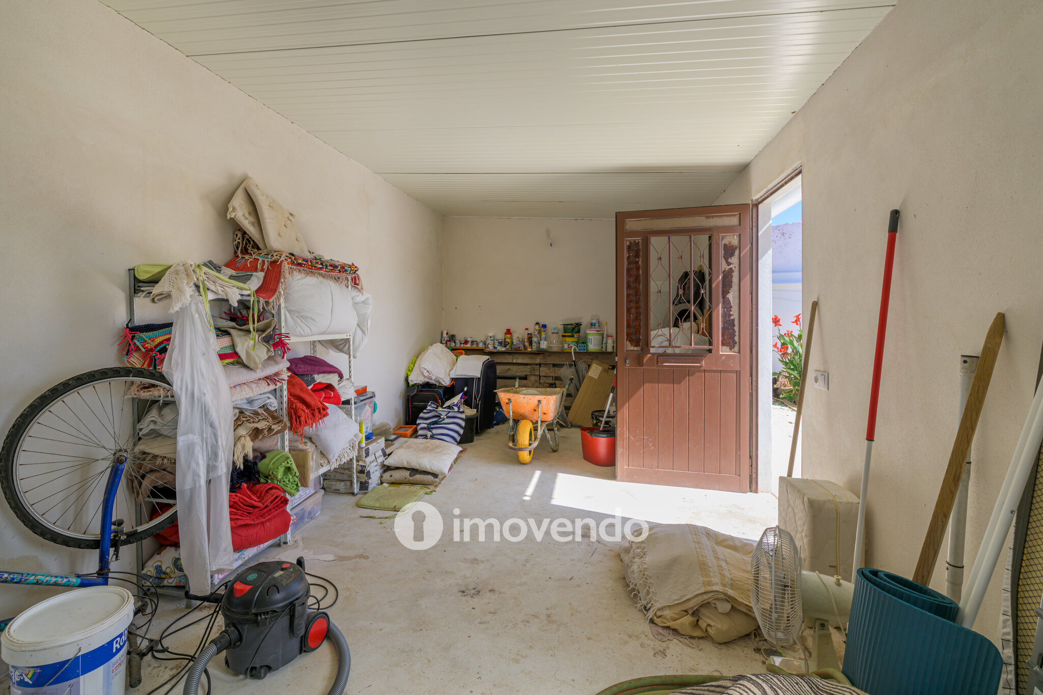 Moradia T3 com cozinha equipada, no centro da paisagem Alentejana