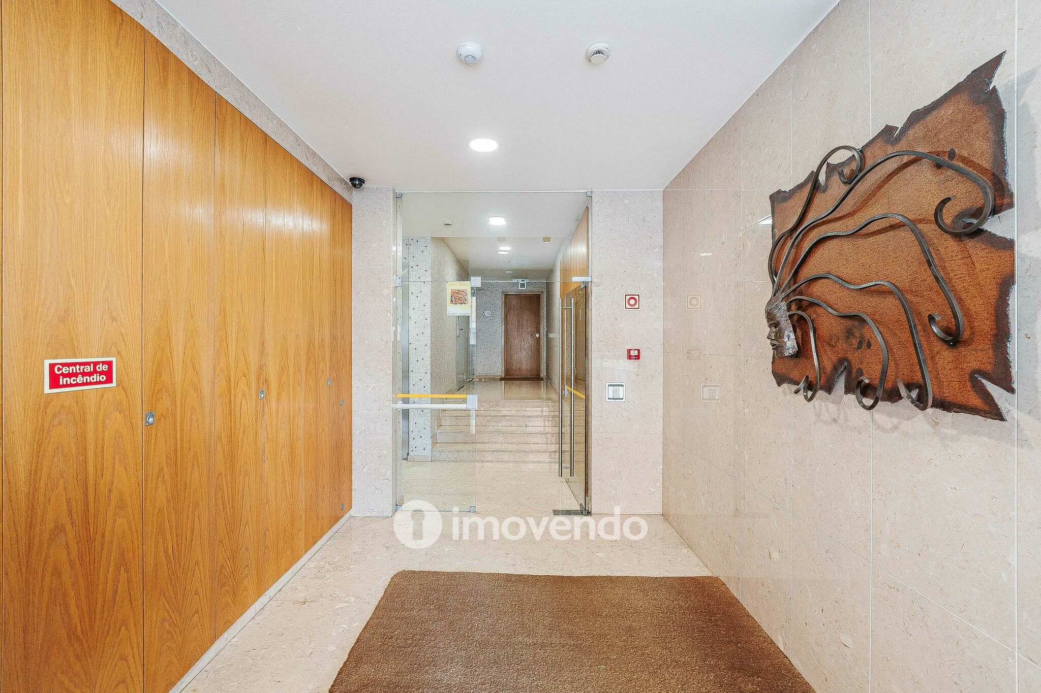 Apartamento T2 exclusivo, com estacionamento, no Parque das Nações