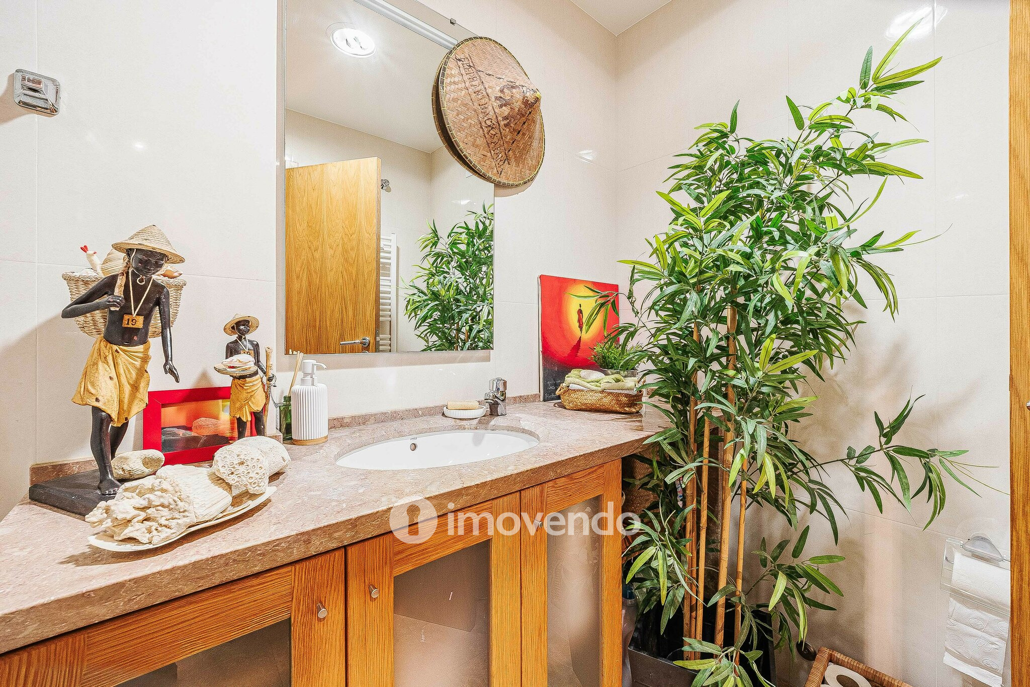 Apartamento T2 exclusivo, com estacionamento, no Parque das Nações