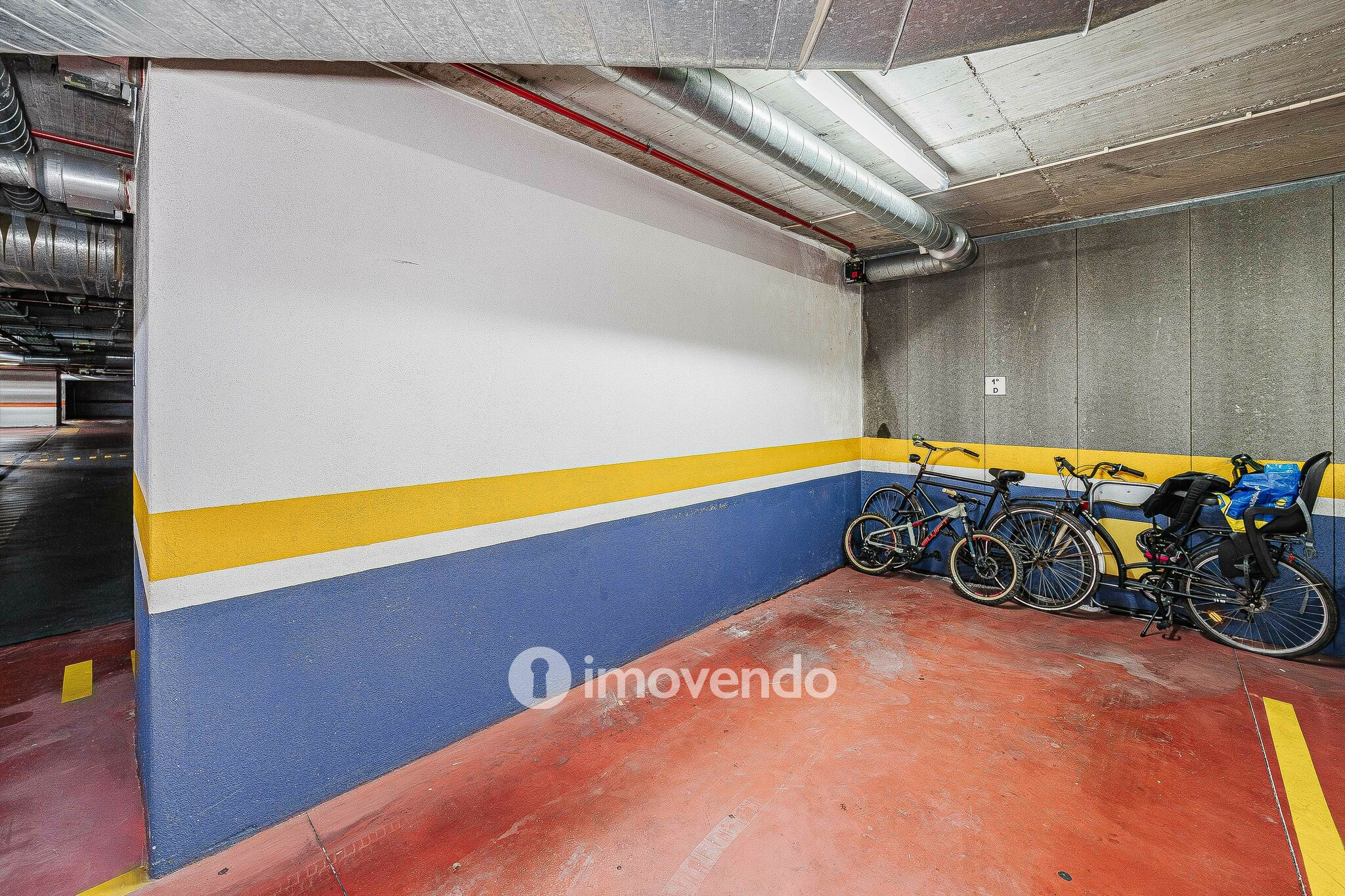 Apartamento T2 exclusivo, com estacionamento, no Parque das Nações