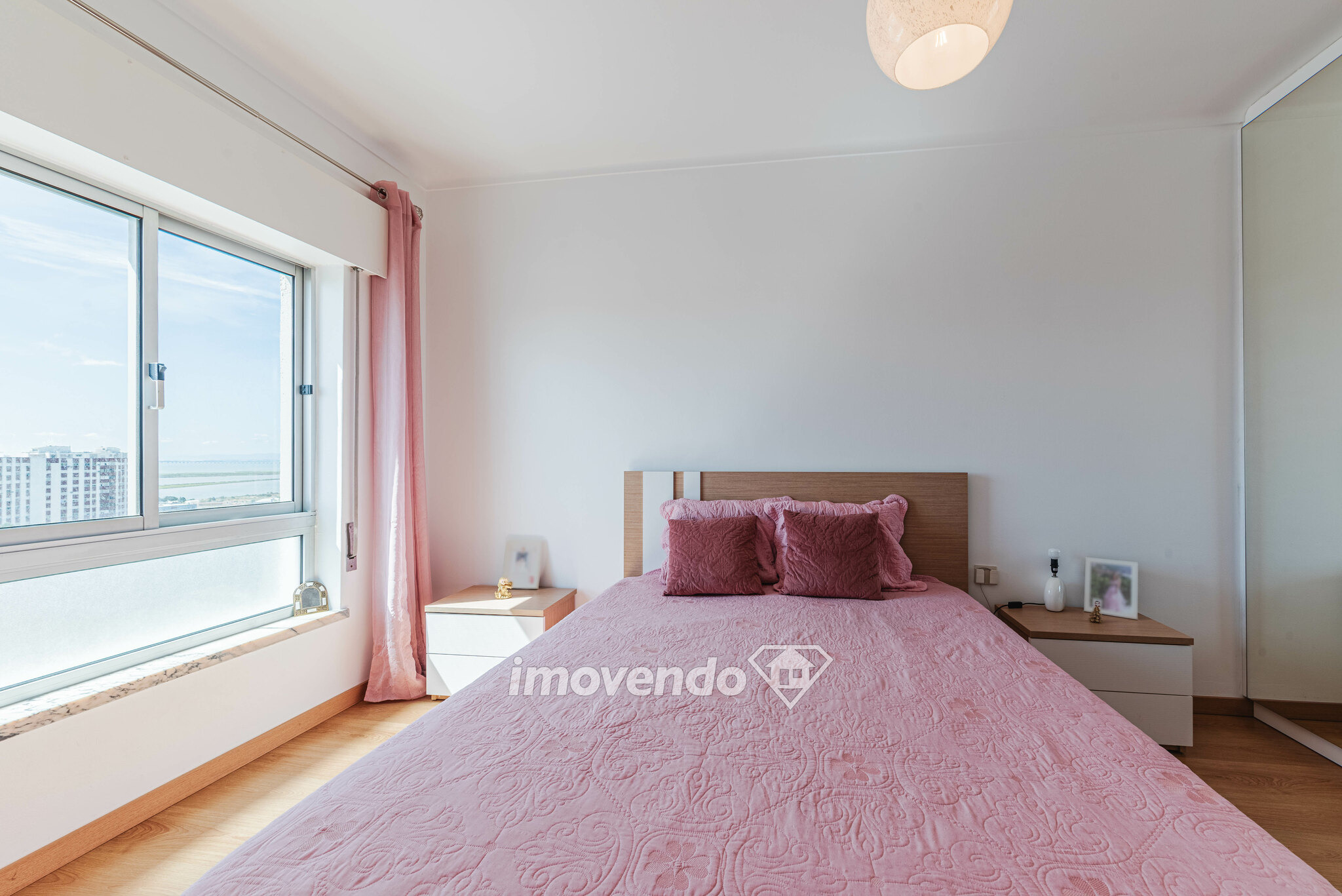 Apartamento T3 com vista rio, na Póvoa de Santa Iria