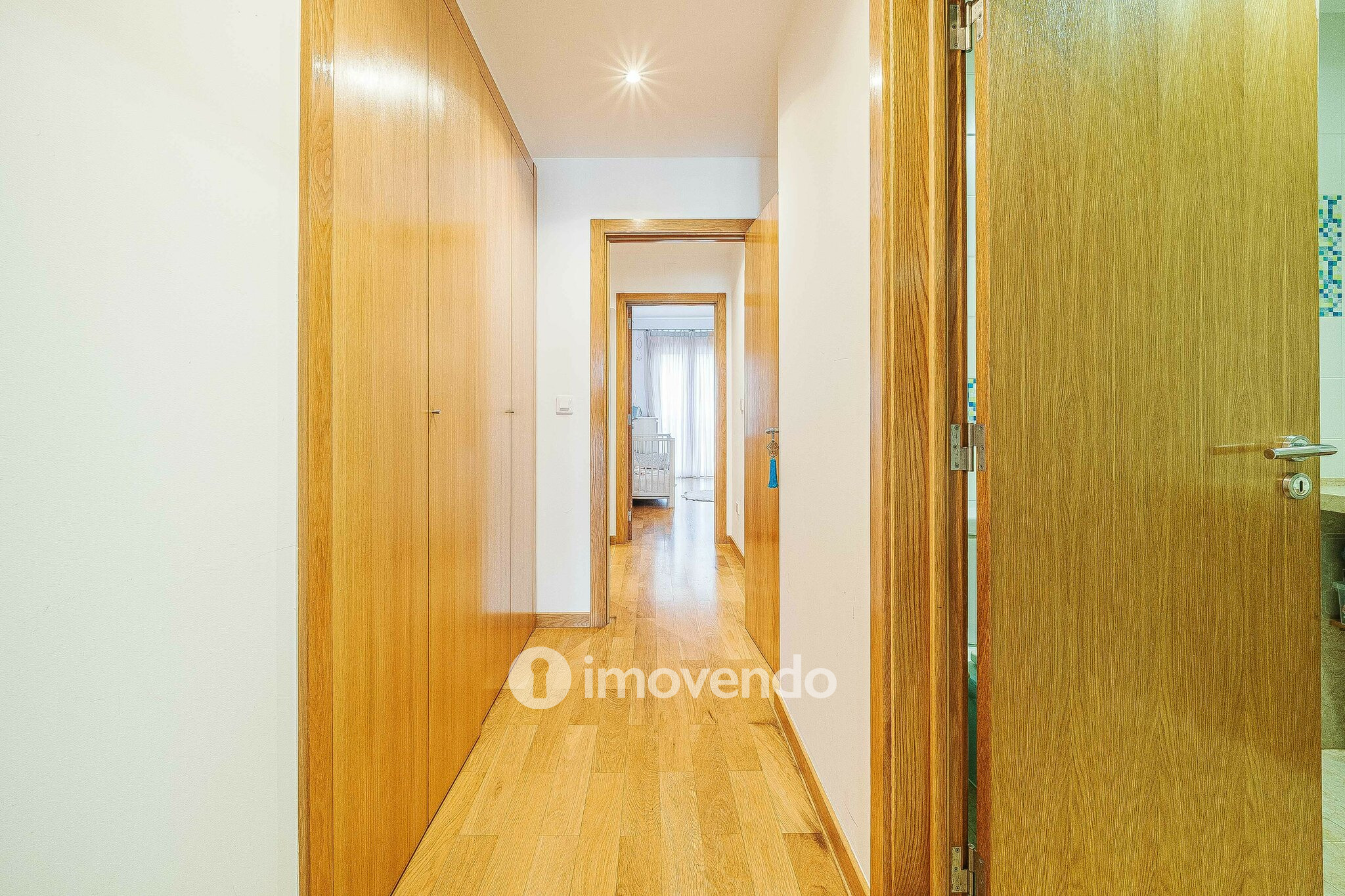 Apartamento T2 exclusivo, com estacionamento, no Parque das Nações